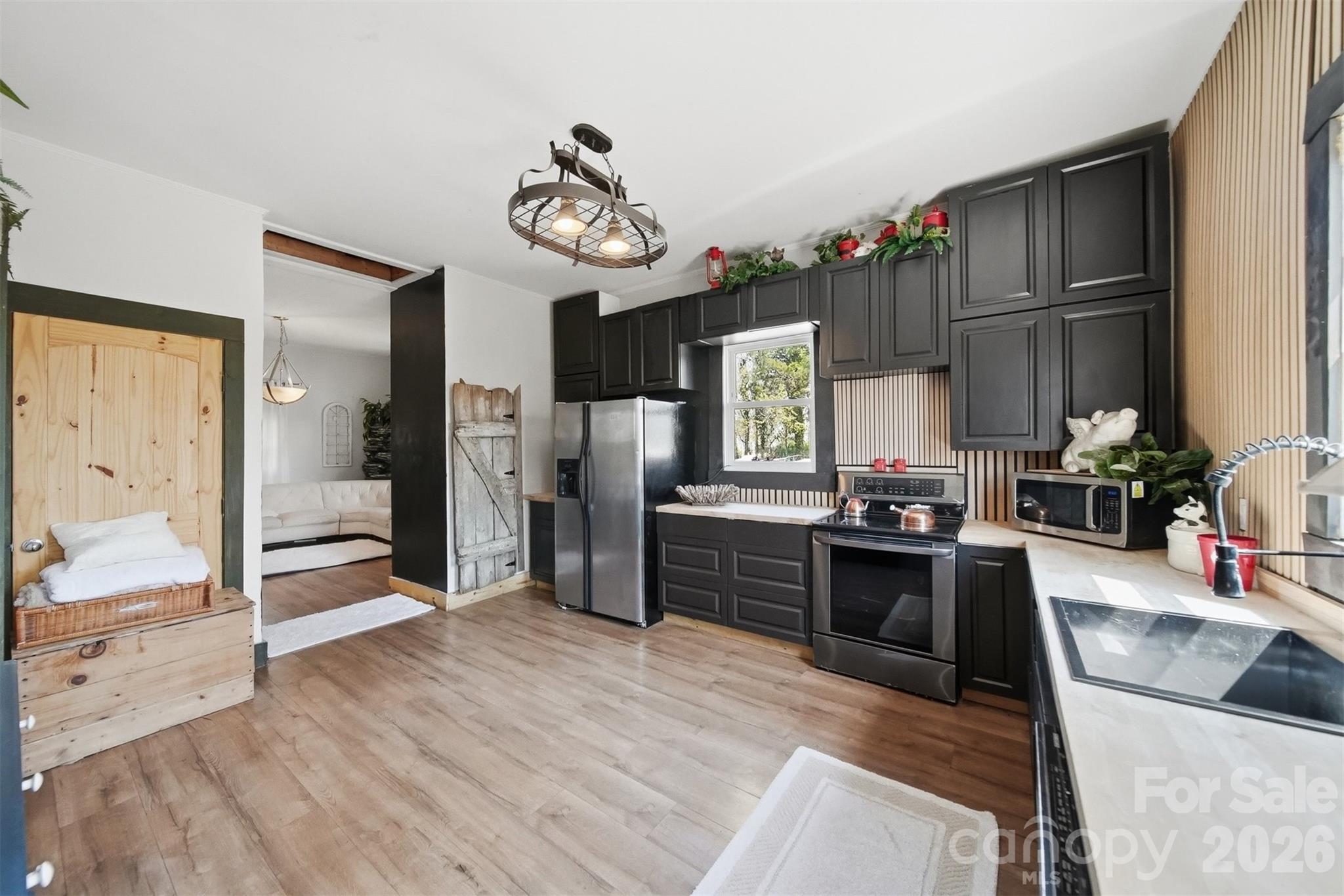 507 Oak Street SW — Lenoir