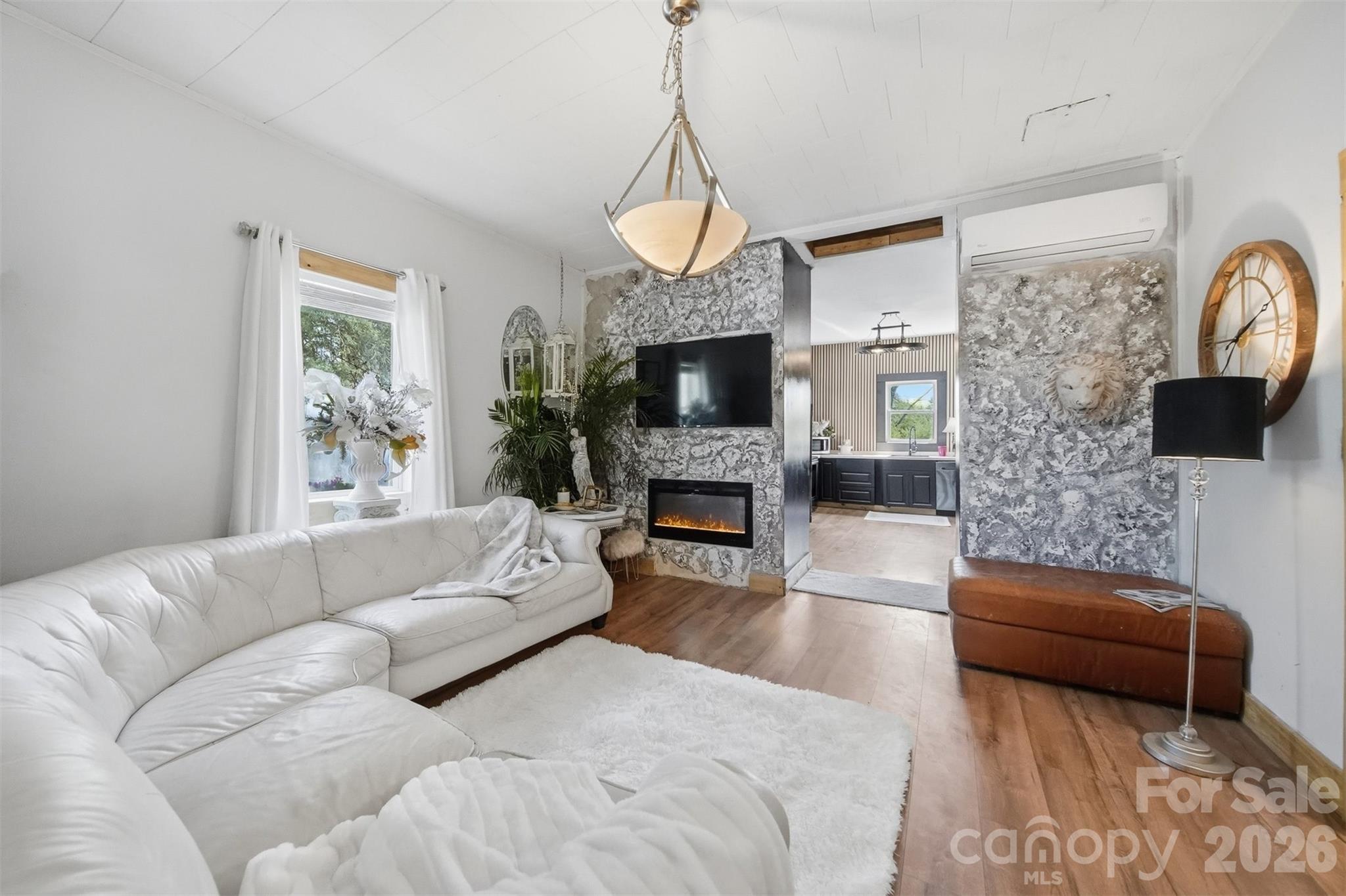 507 Oak Street SW — Lenoir
