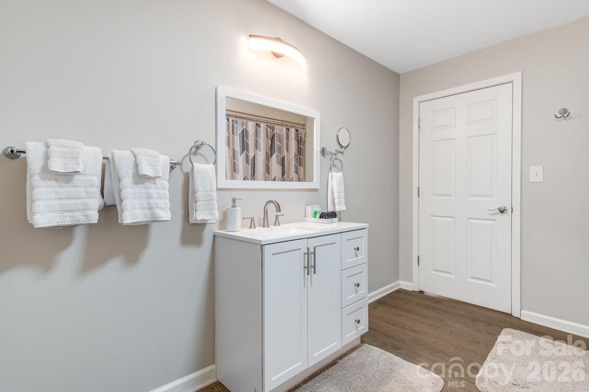 114 Johns Creek Road — Canton