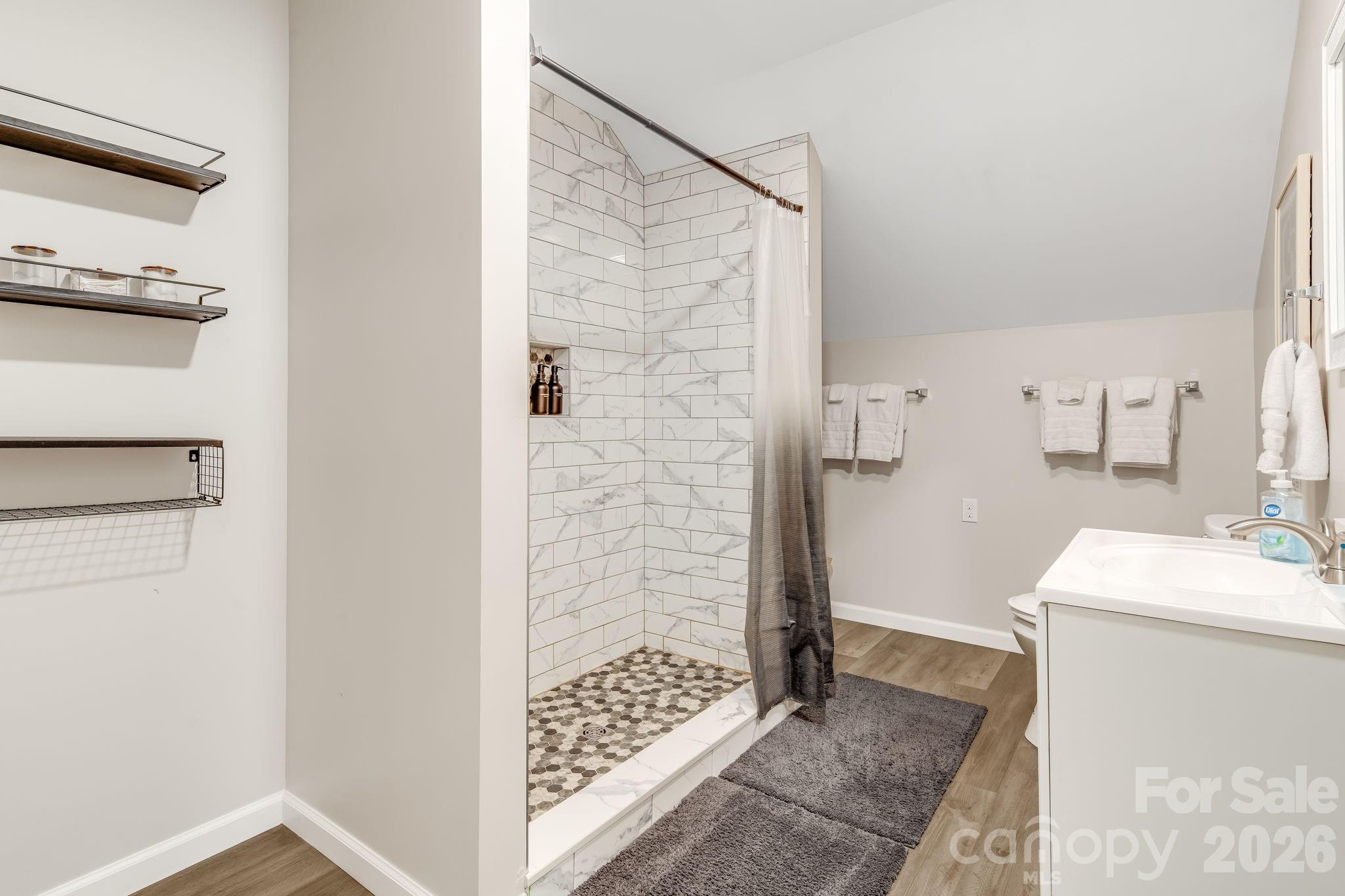 114 Johns Creek Road — Canton