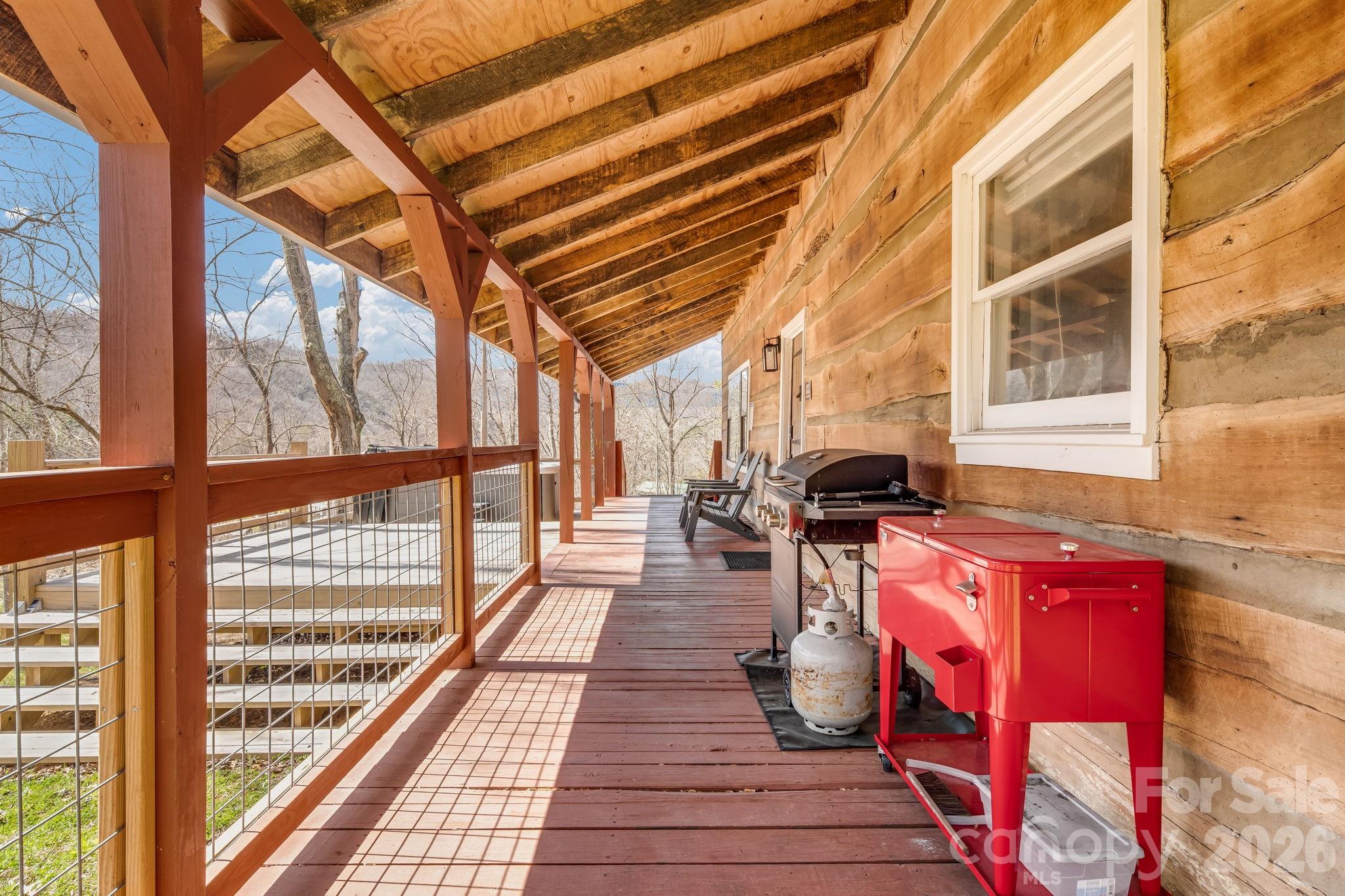 114 Johns Creek Road — Canton