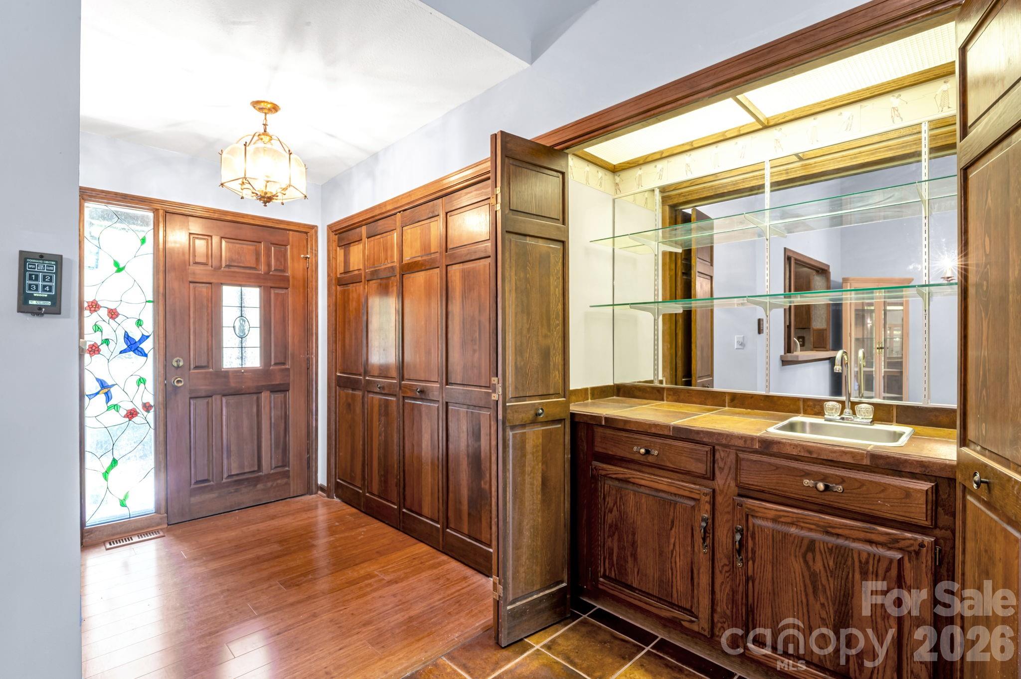 3104 Cove Loop Road — Hendersonville
