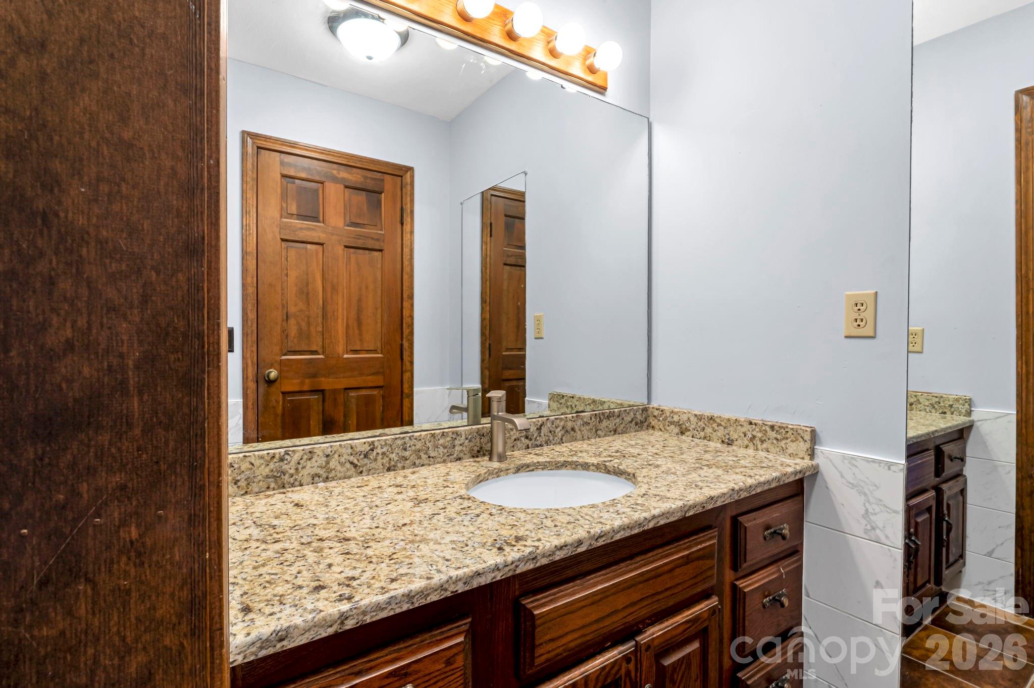 3104 Cove Loop Road — Hendersonville