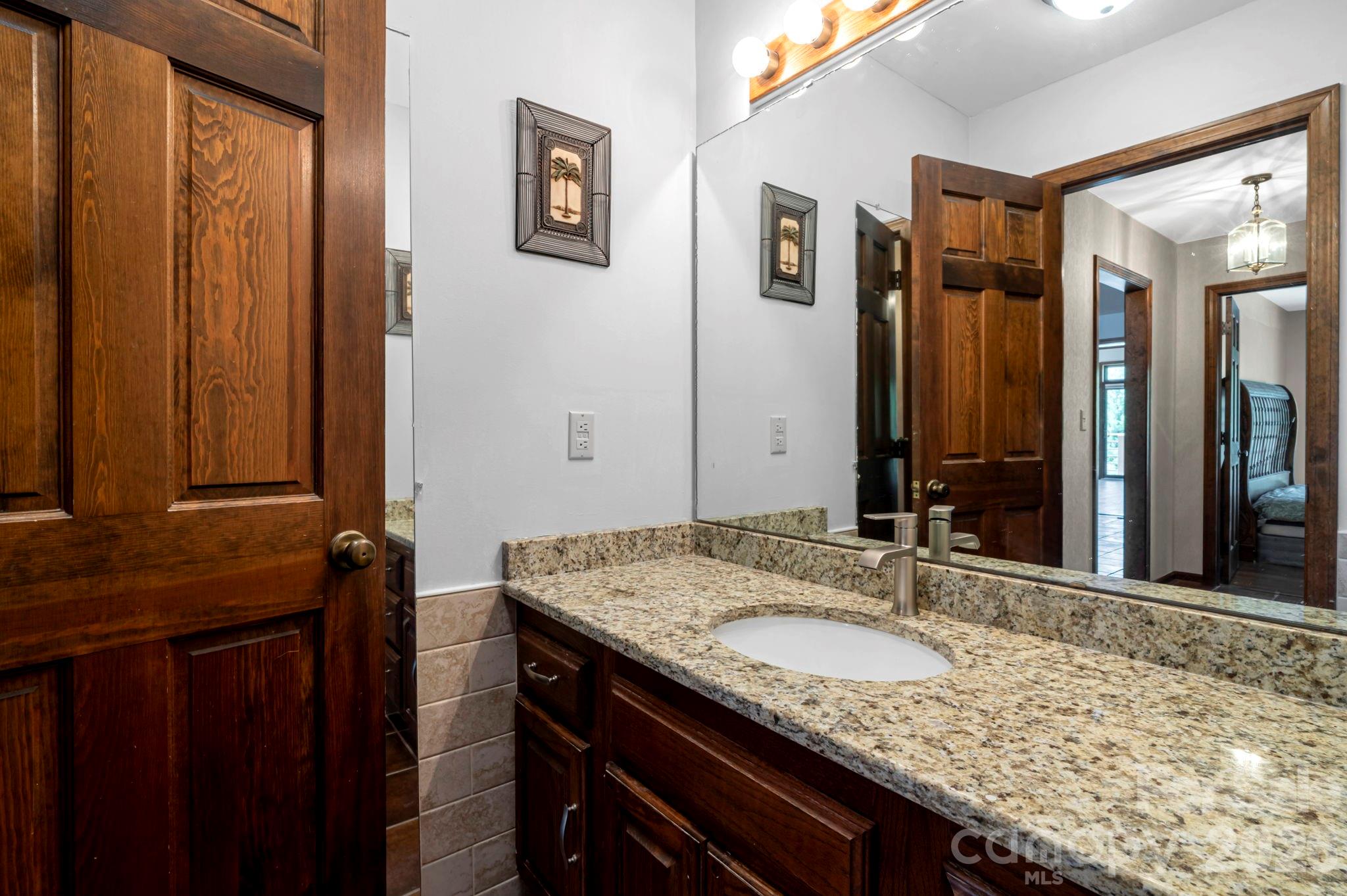 3104 Cove Loop Road — Hendersonville