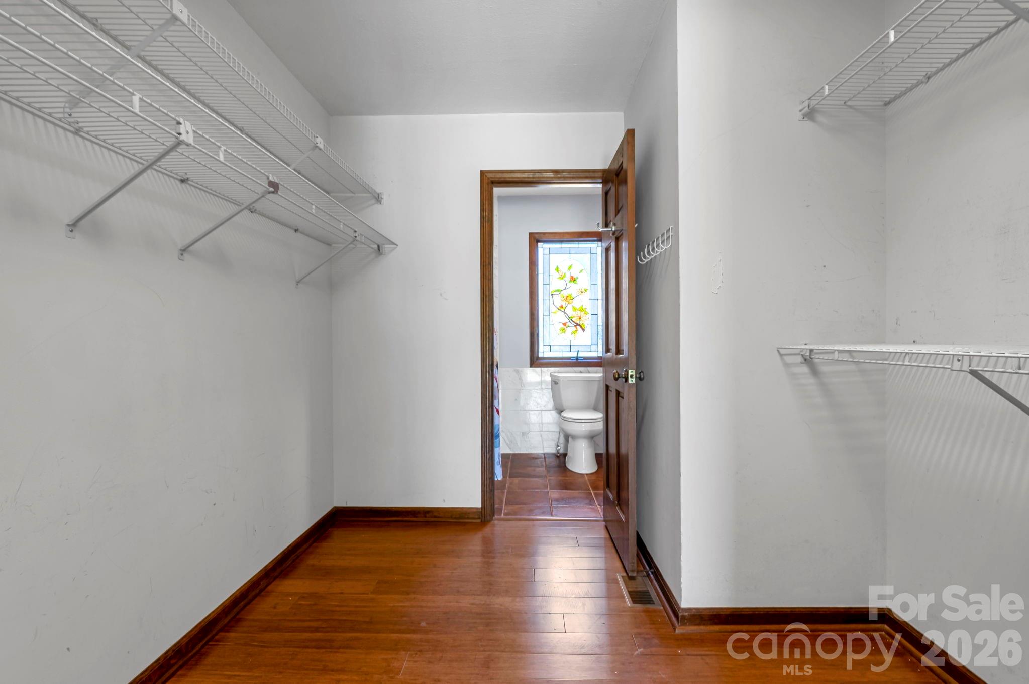 3104 Cove Loop Road — Hendersonville