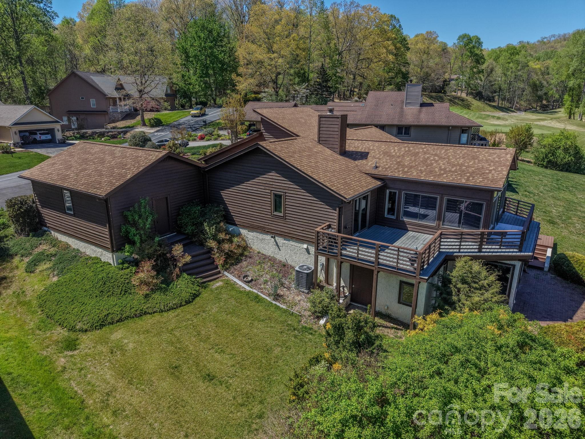 3104 Cove Loop Road — Hendersonville