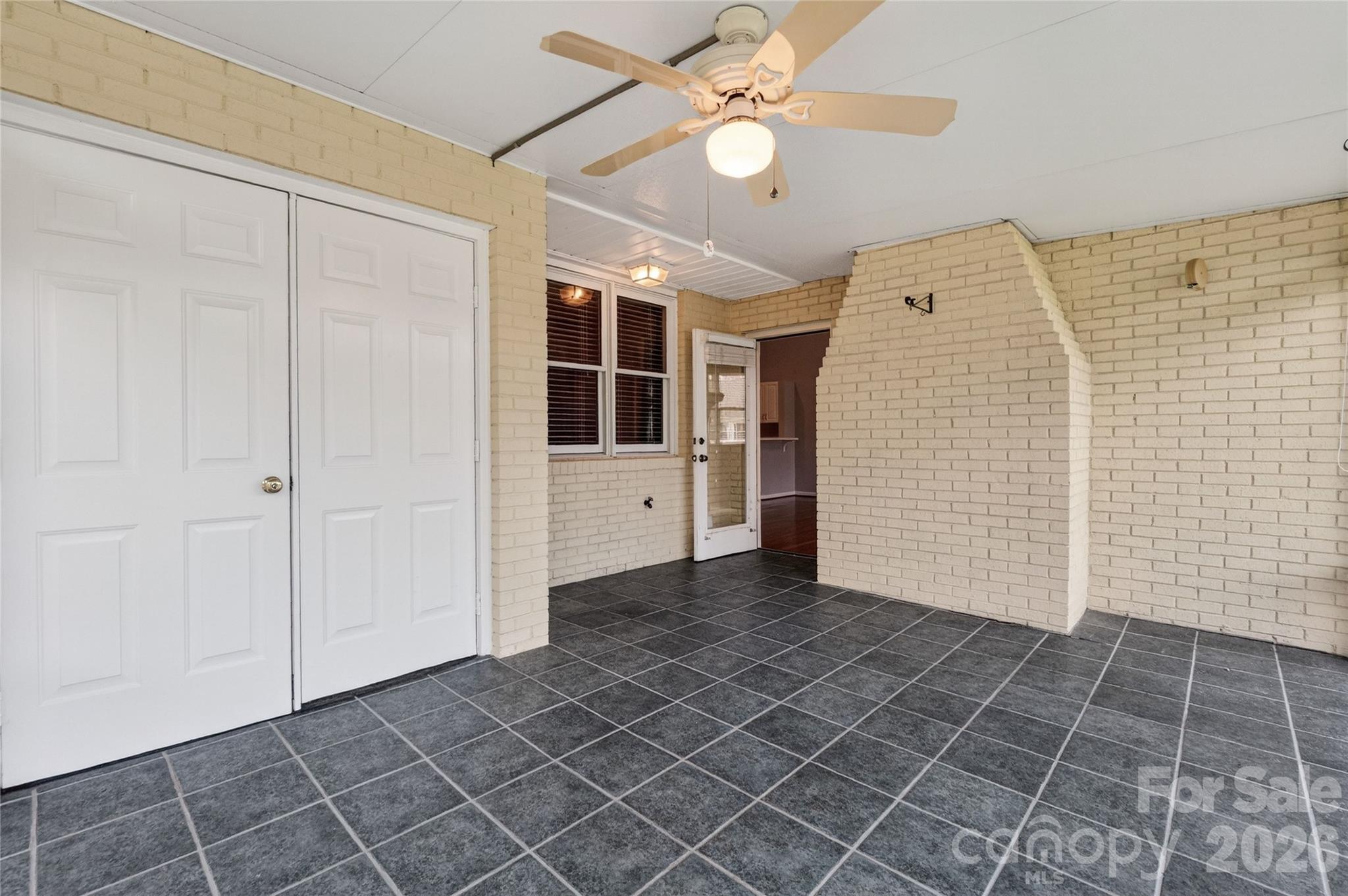 19830 Oak Leaf Circle — Cornelius