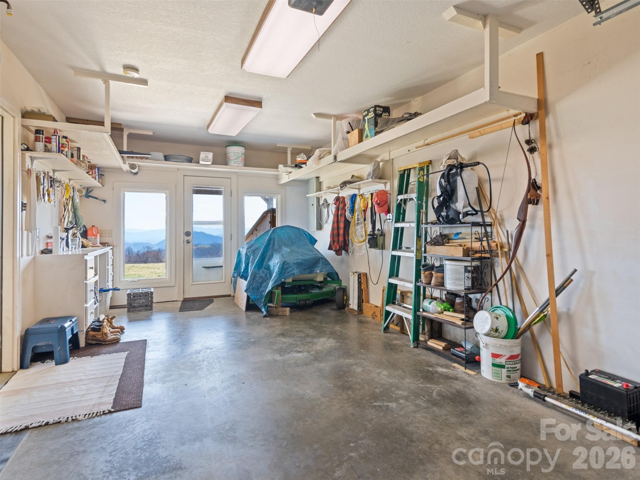 1007 Turkey Trot Road — Clyde