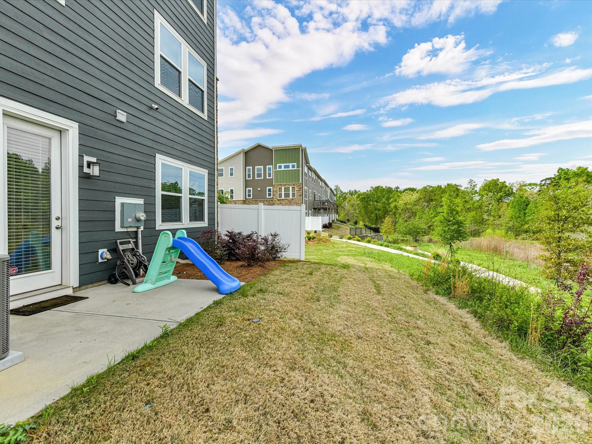 2744 Ensemble Court — Charlotte