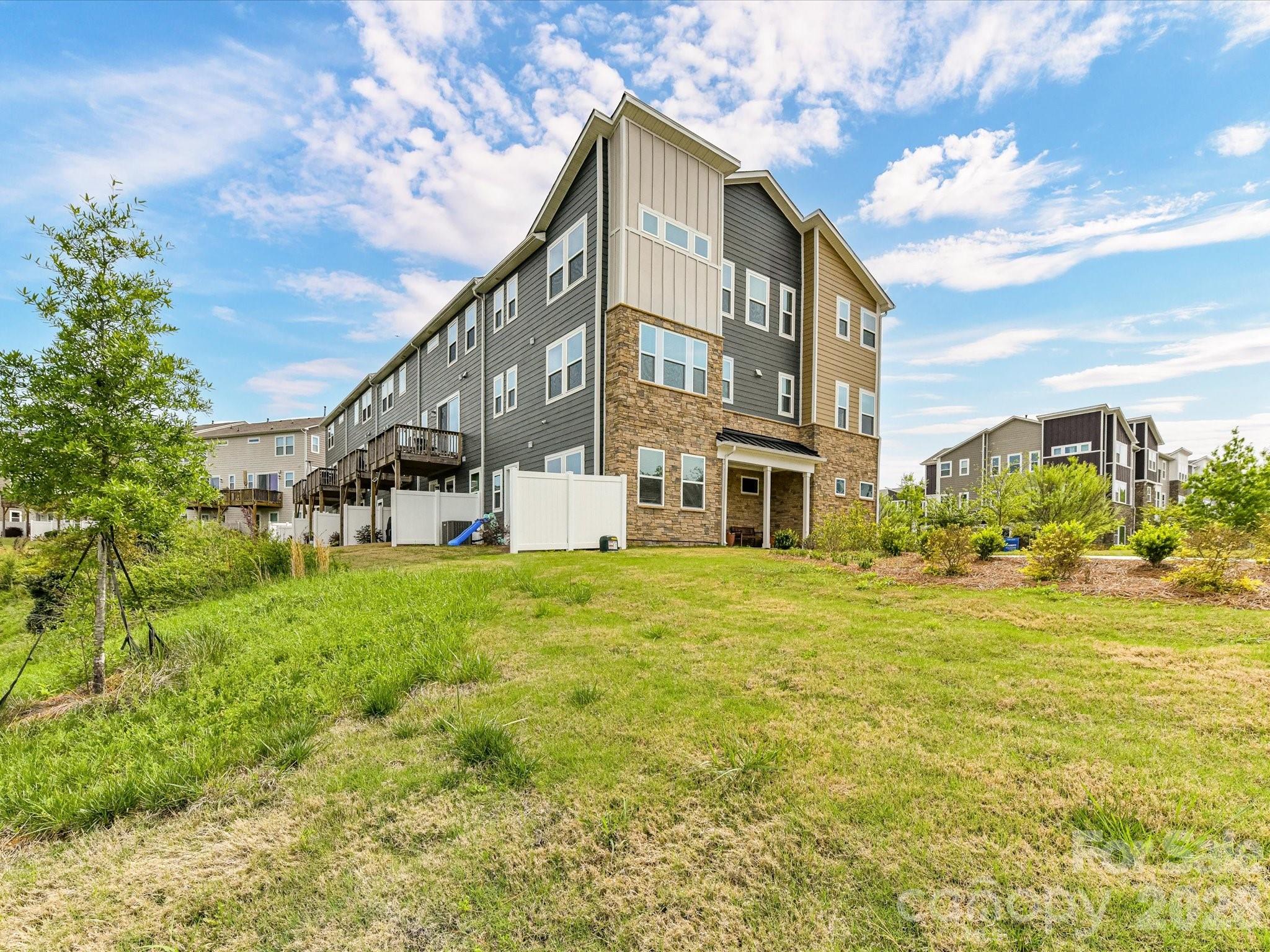2744 Ensemble Court — Charlotte