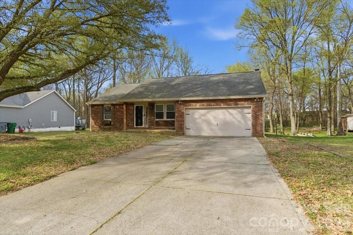 11407 Antebellum Drive — Charlotte