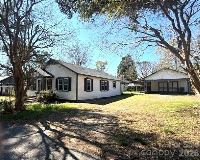 161 Seaboard Street — Cheraw
