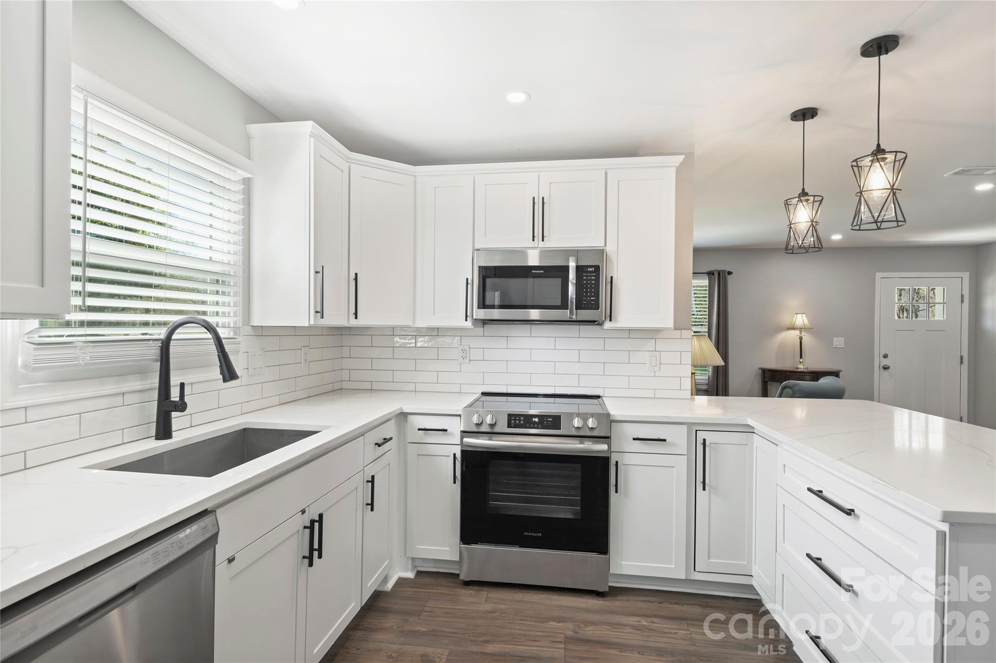 3724 Cobbleridge Drive — Charlotte