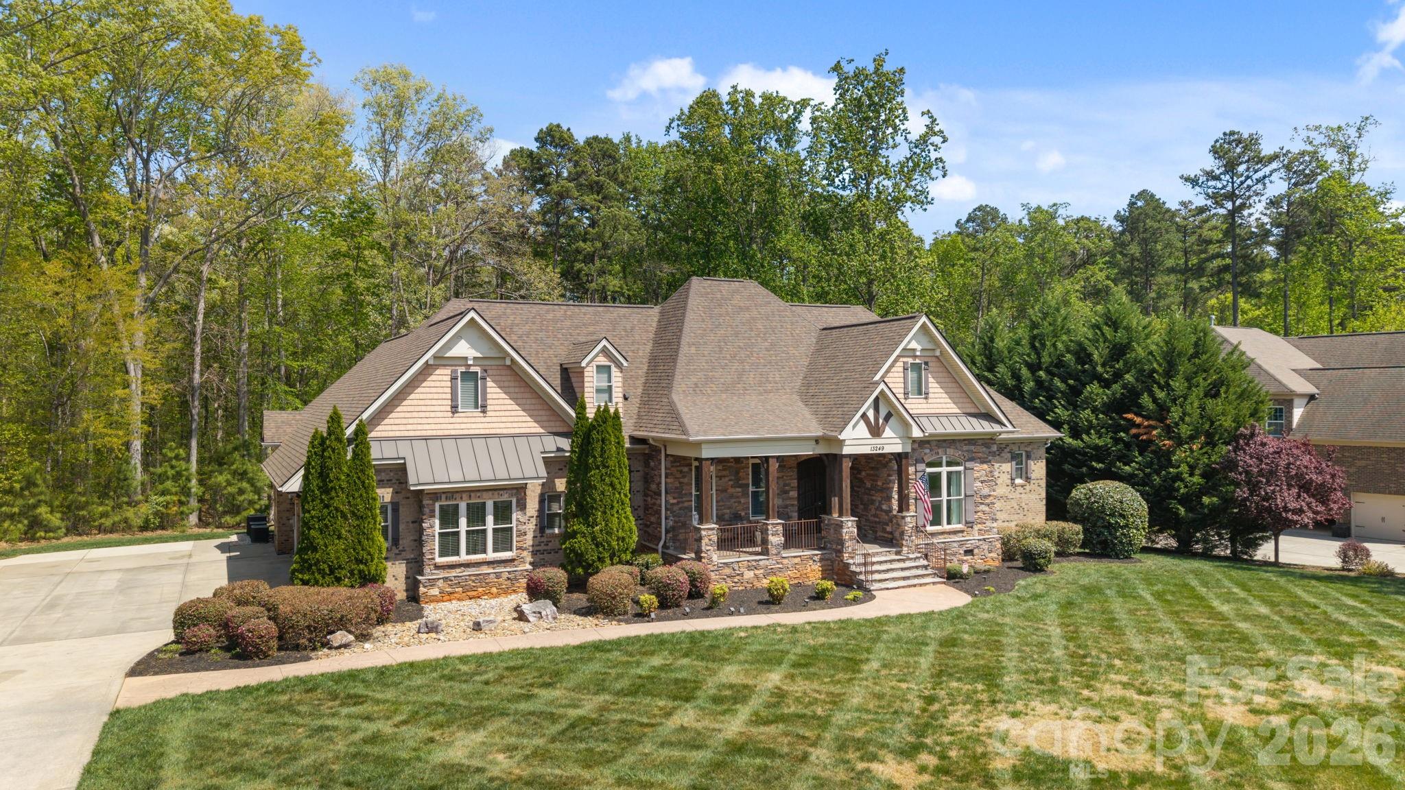 13249 Belle Grove Manor Lane — Matthews
