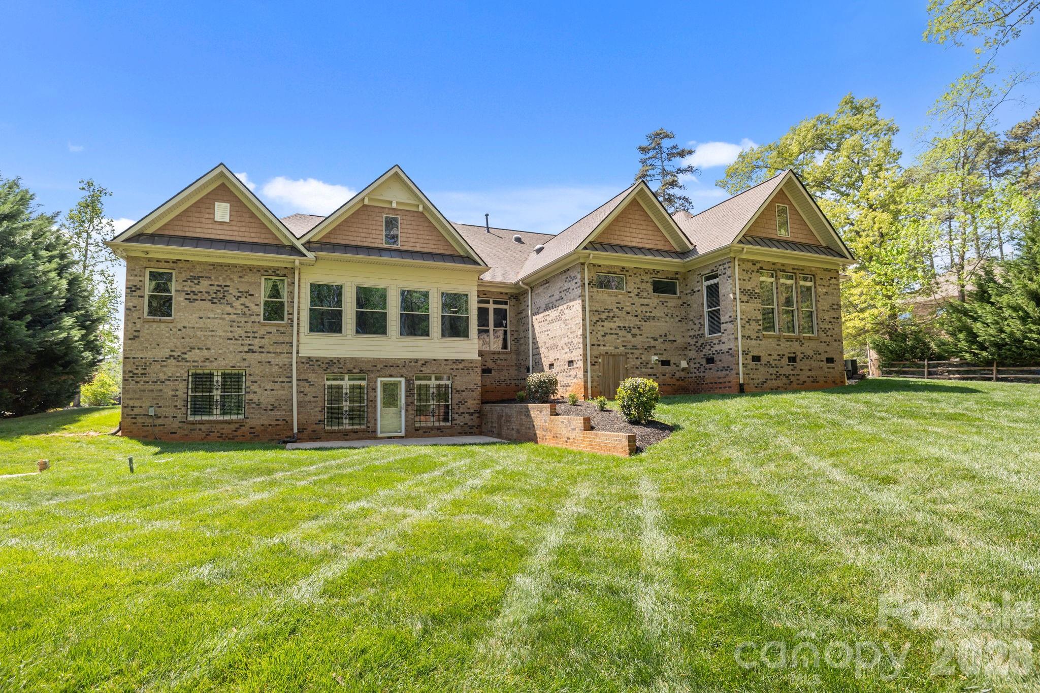 13249 Belle Grove Manor Lane — Matthews