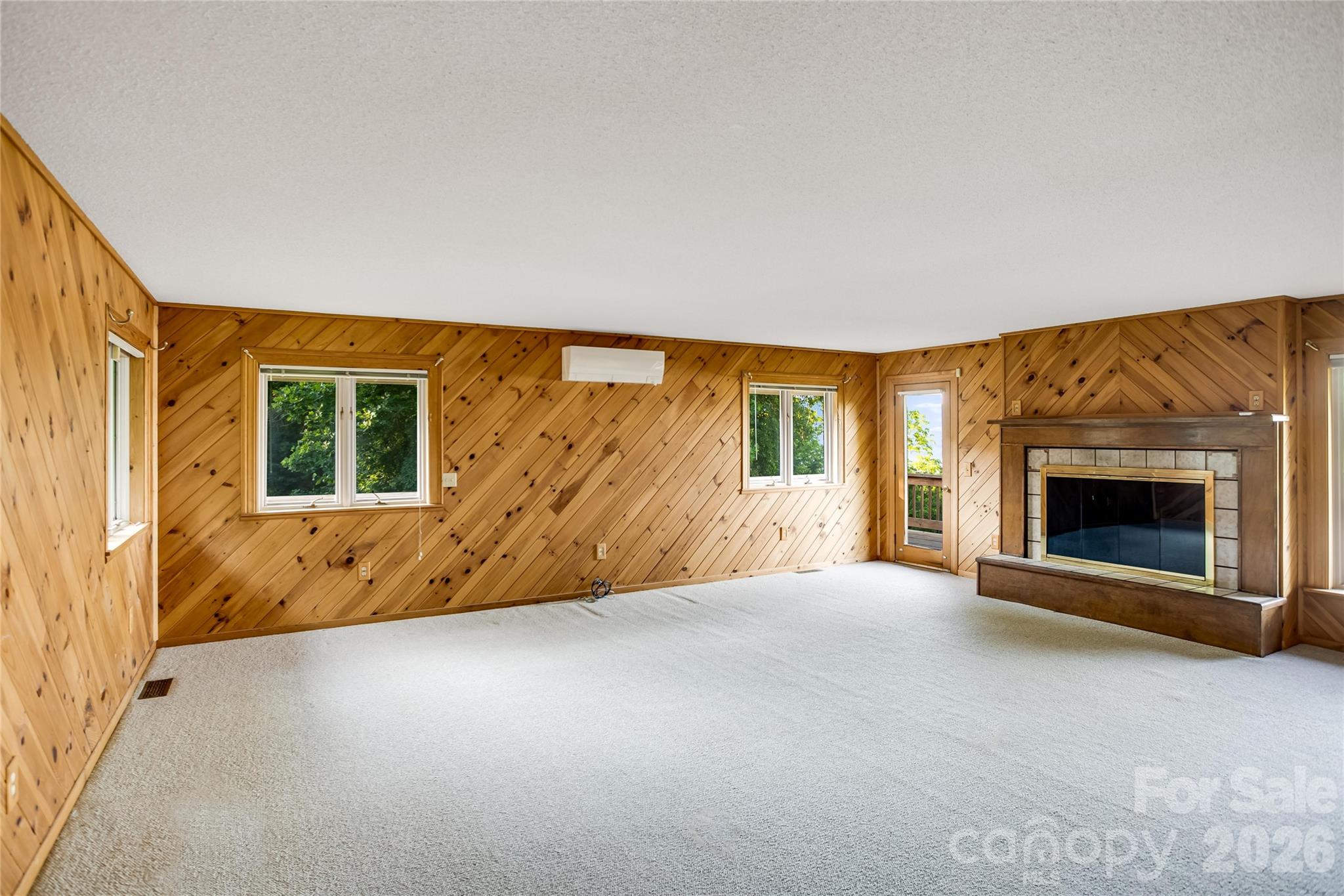 1087 Brigadoon Drive — Clyde