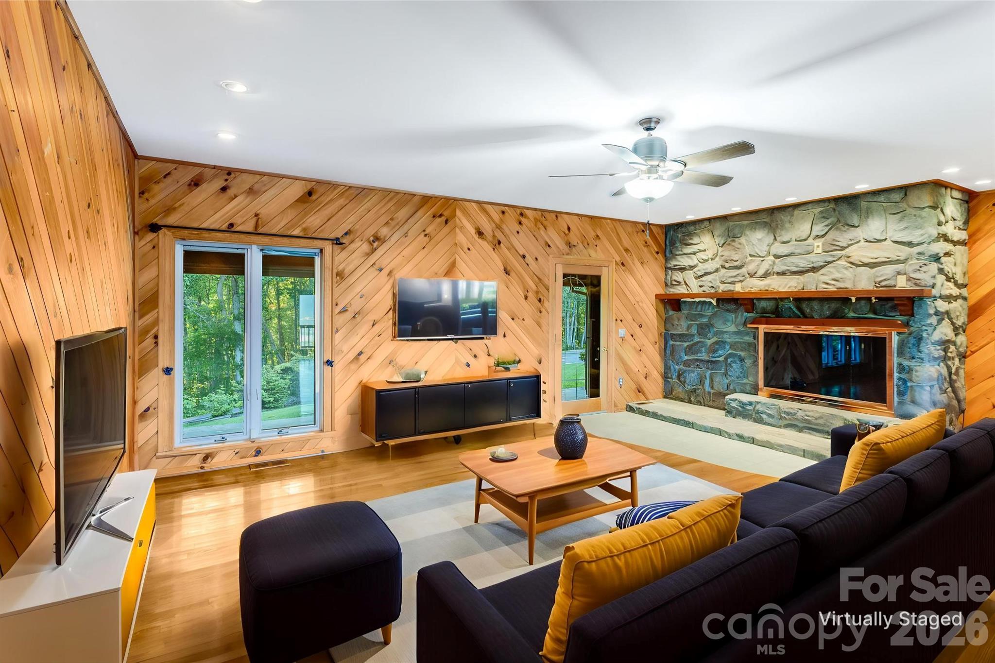 1087 Brigadoon Drive — Clyde