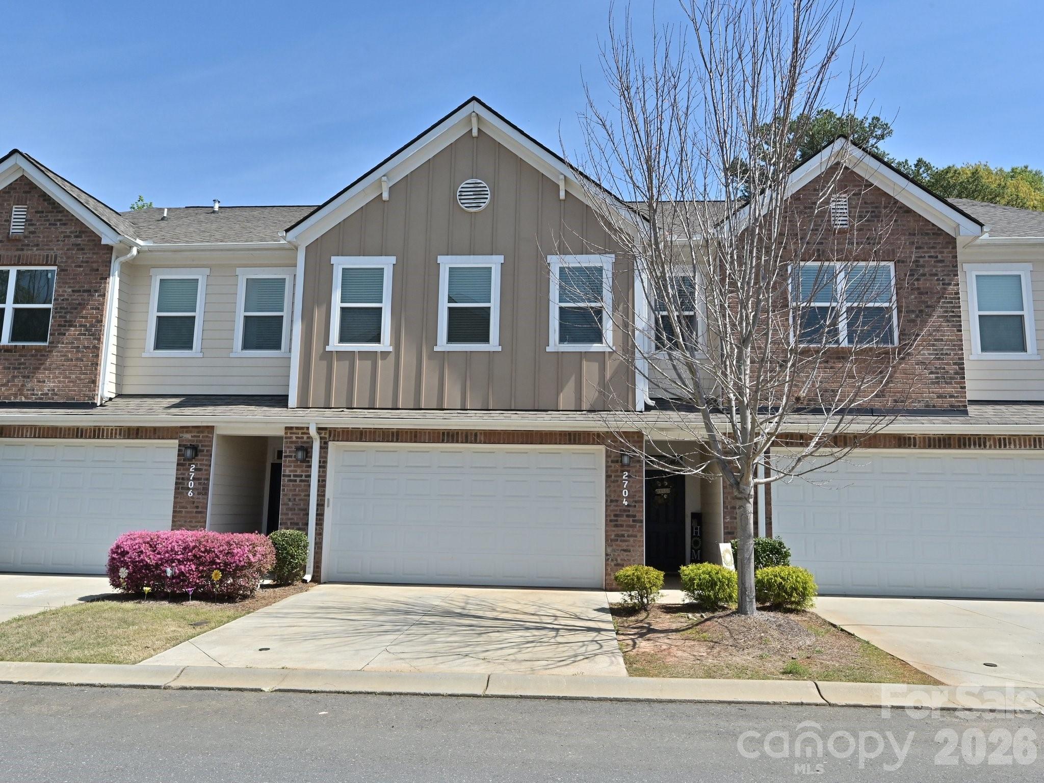 2704 Cregstone Way — Fort Mill