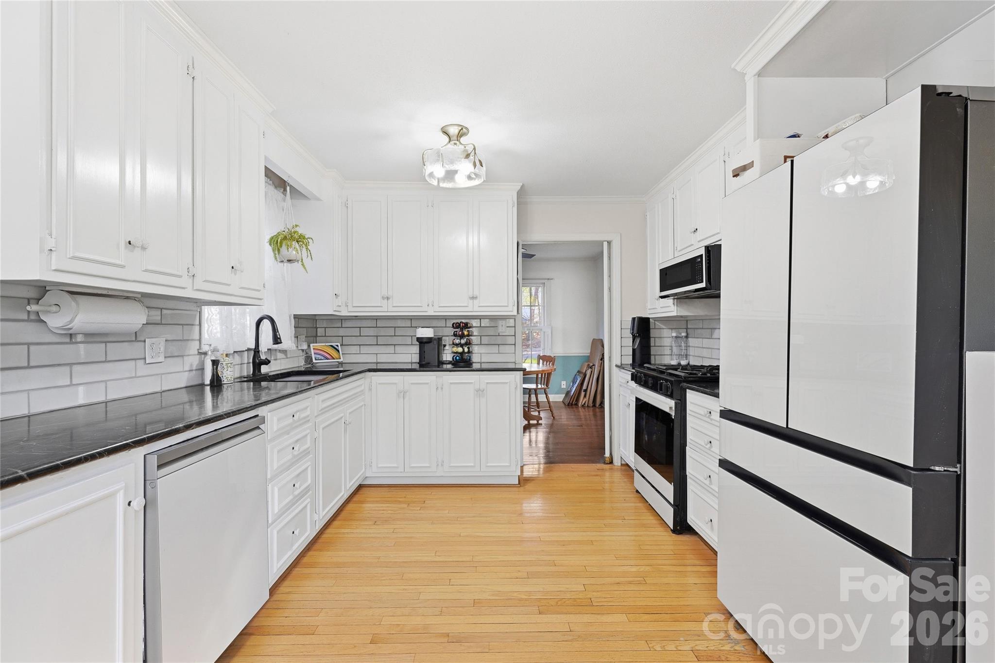 604 Whittington Place — Statesville