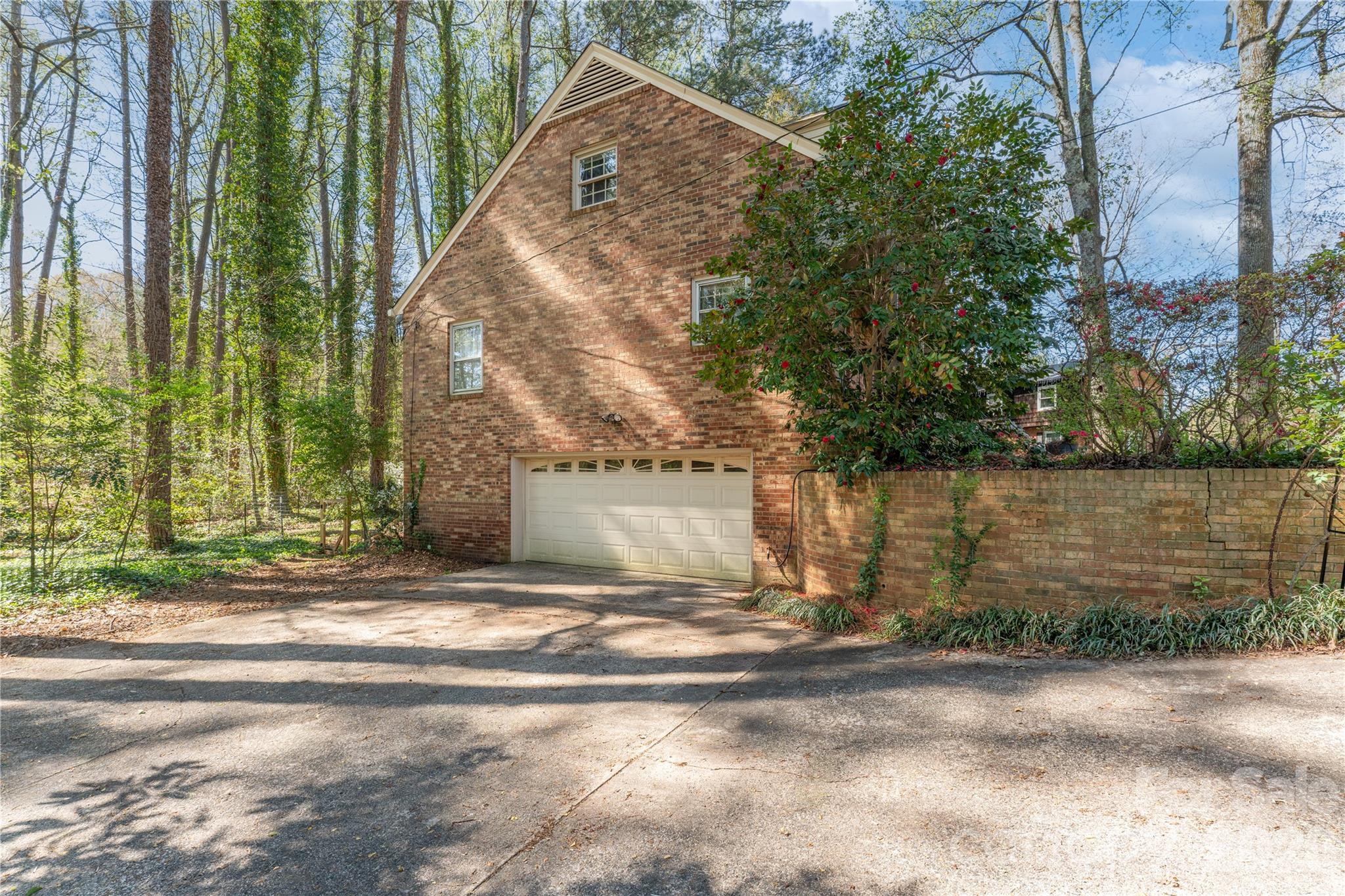604 Whittington Place — Statesville
