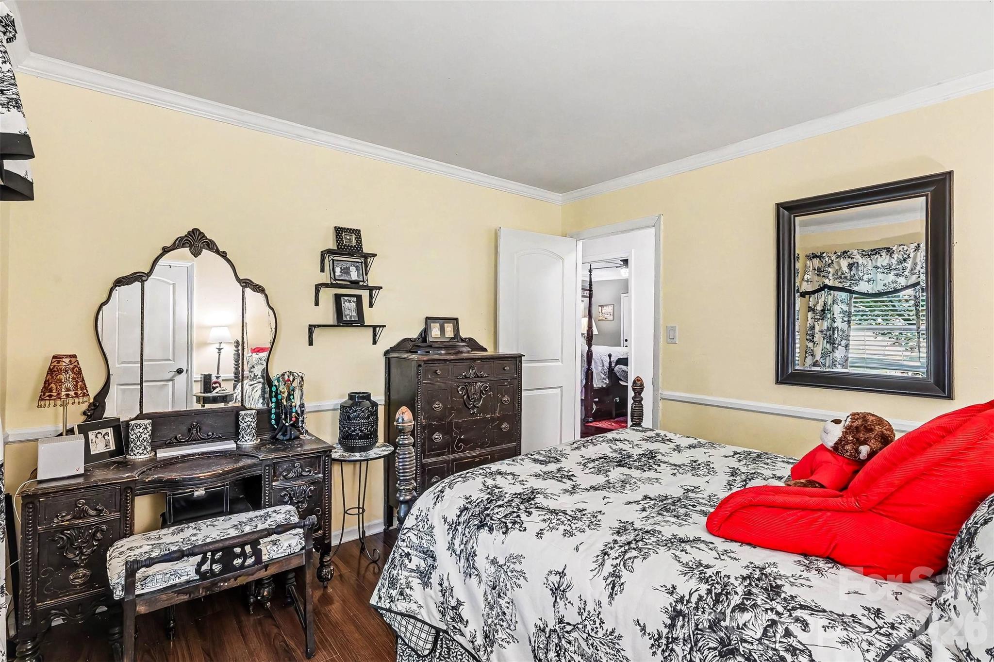 10319 Camelback Circle — Charlotte