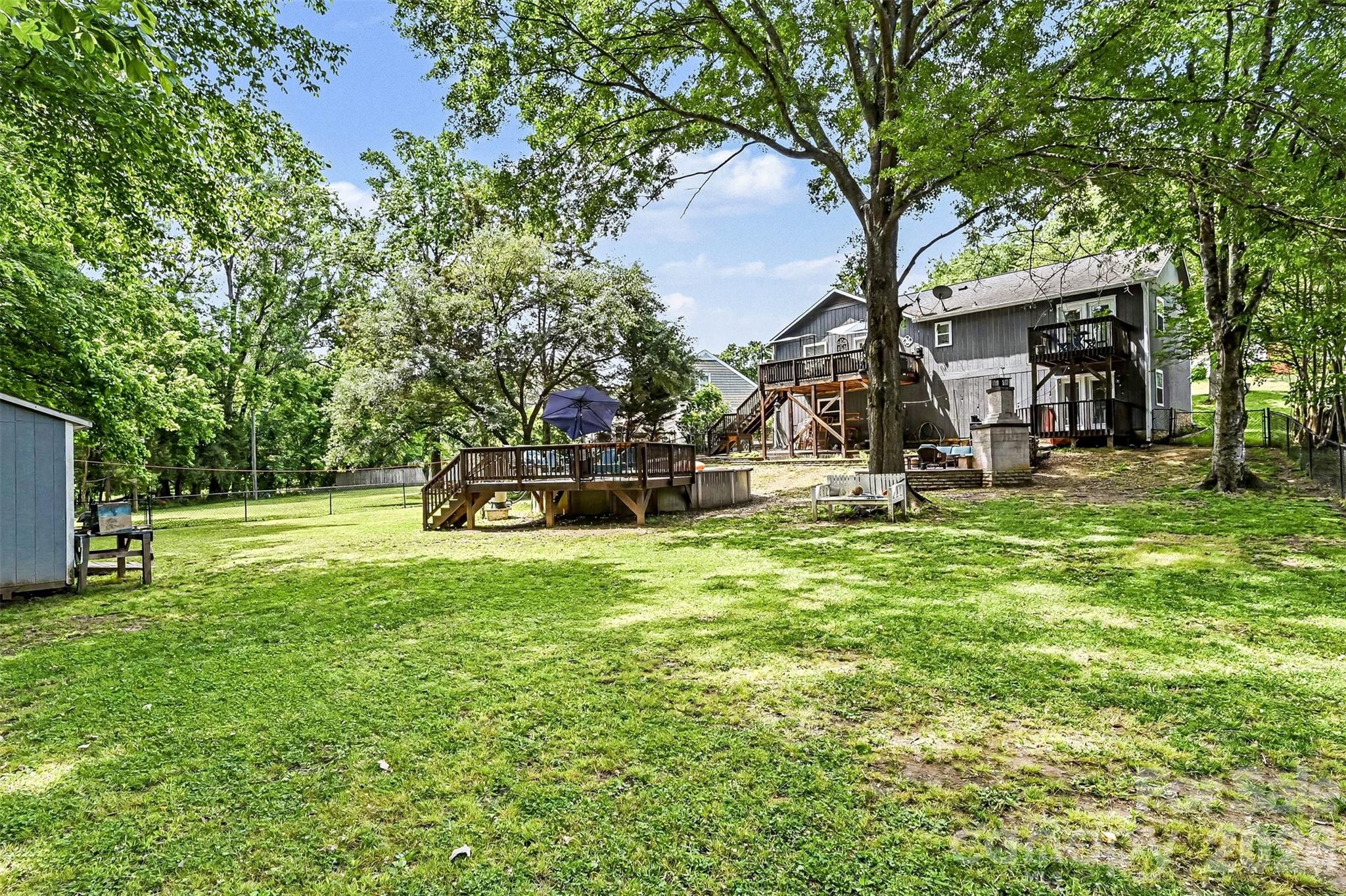 10319 Camelback Circle — Charlotte