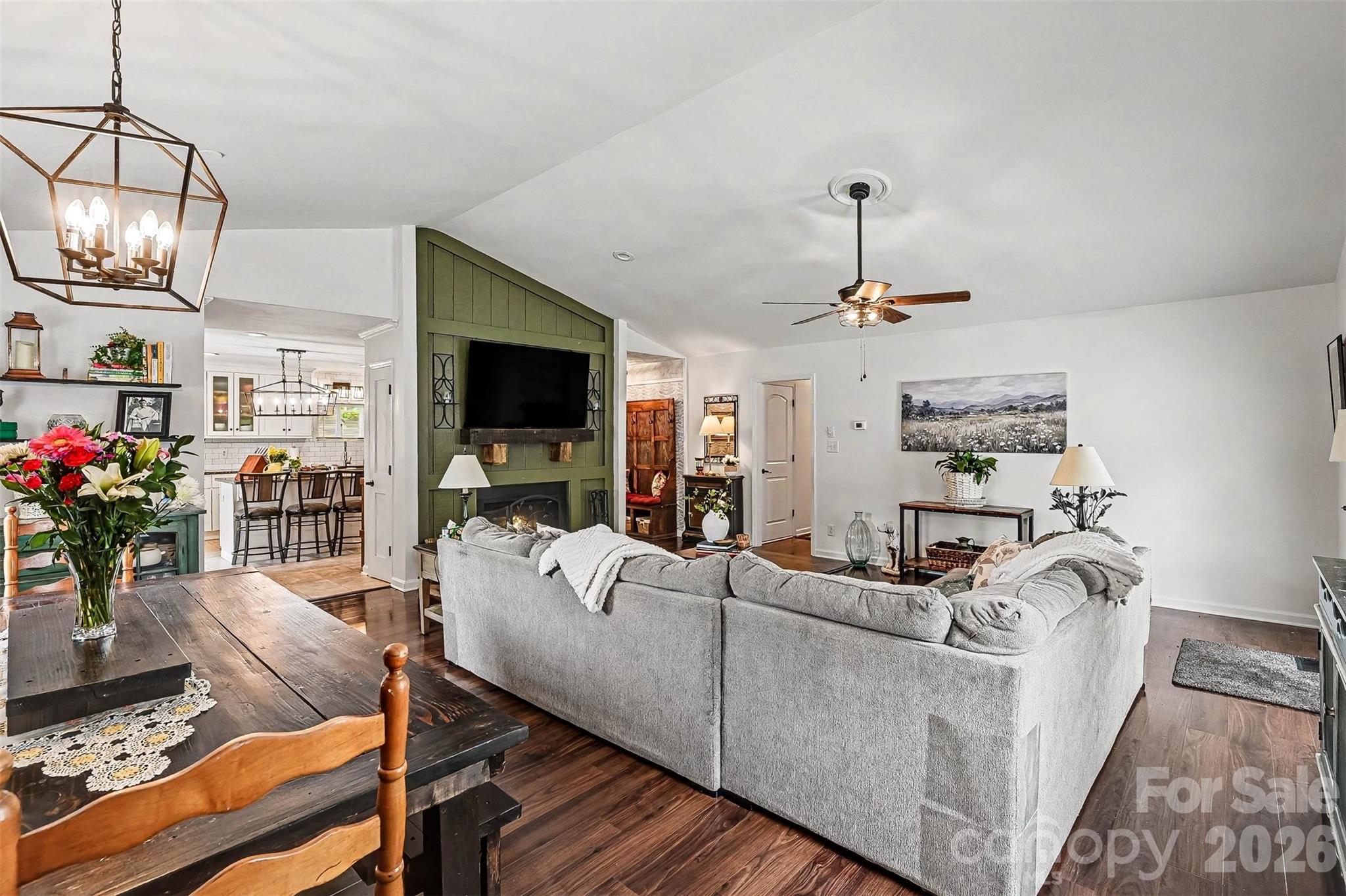 10319 Camelback Circle — Charlotte
