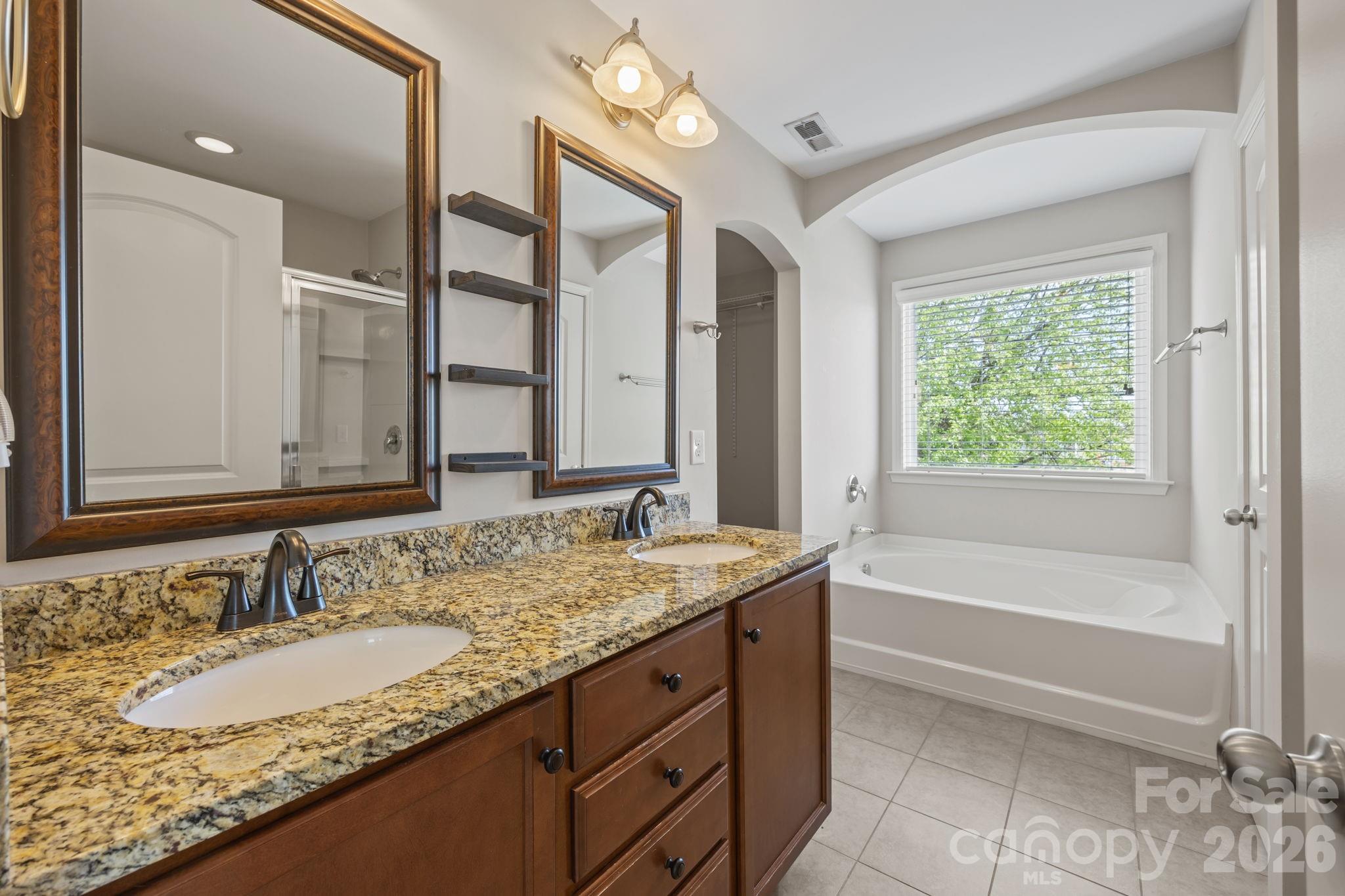 103 Hedgewood Drive — Mooresville