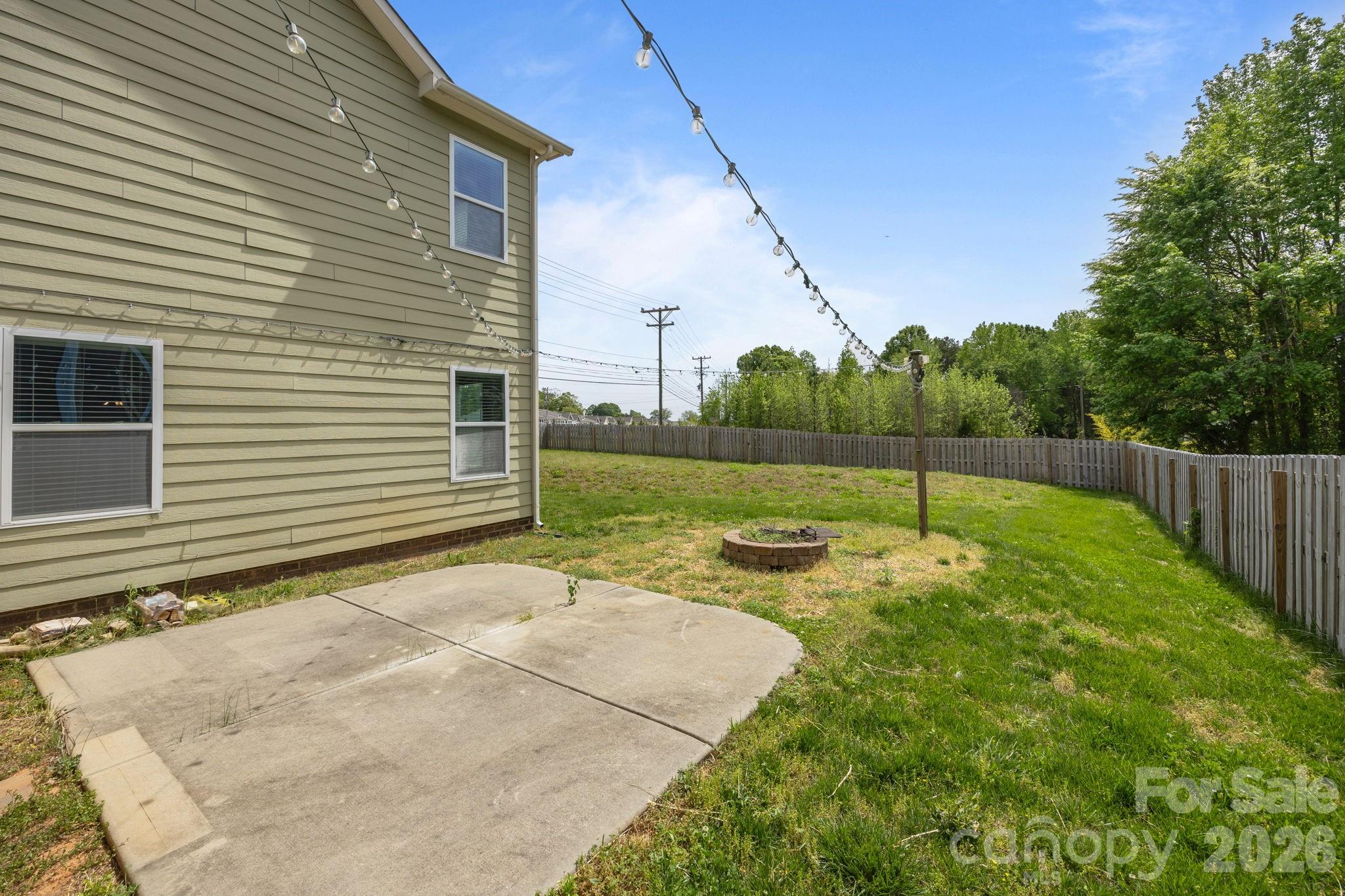 103 Hedgewood Drive — Mooresville