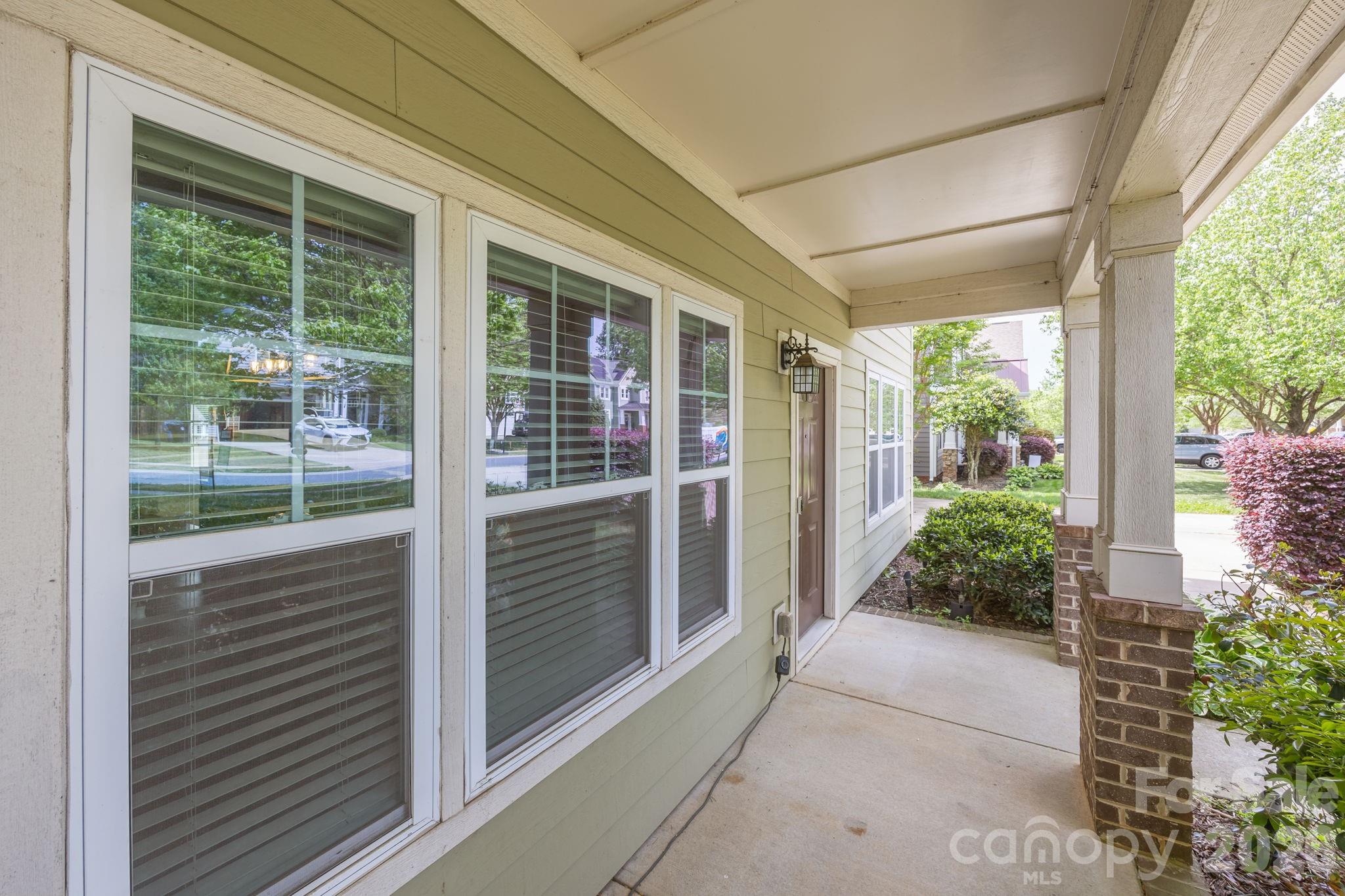103 Hedgewood Drive — Mooresville