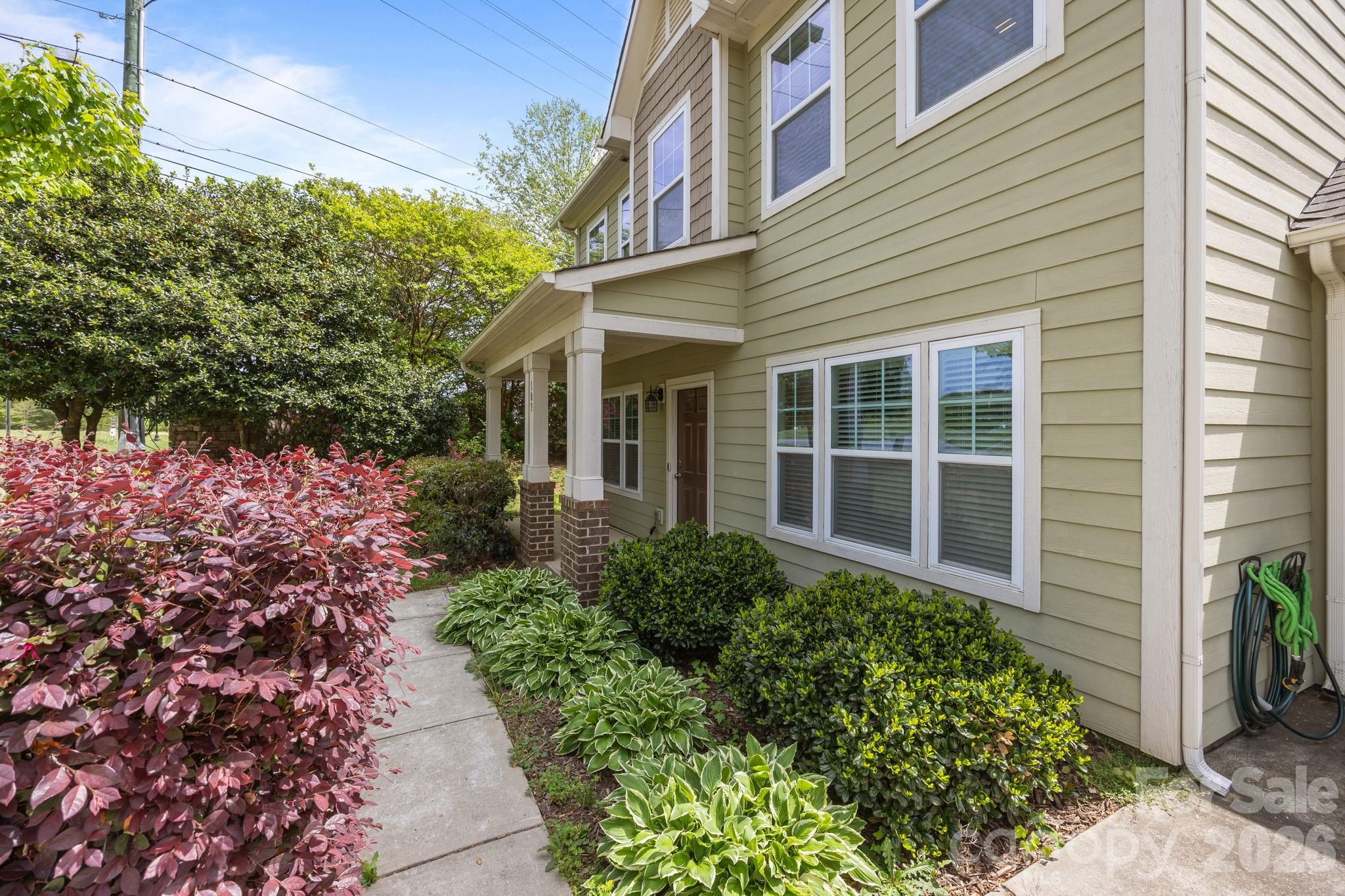 103 Hedgewood Drive — Mooresville