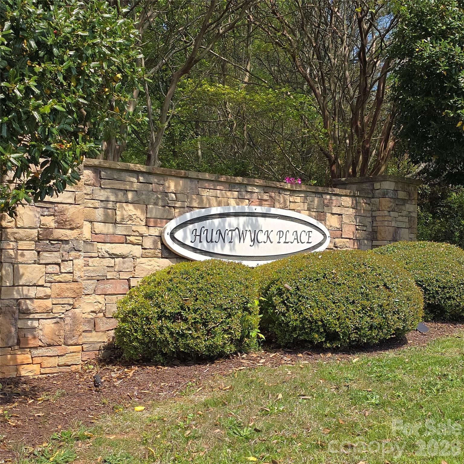 103 Hedgewood Drive — Mooresville