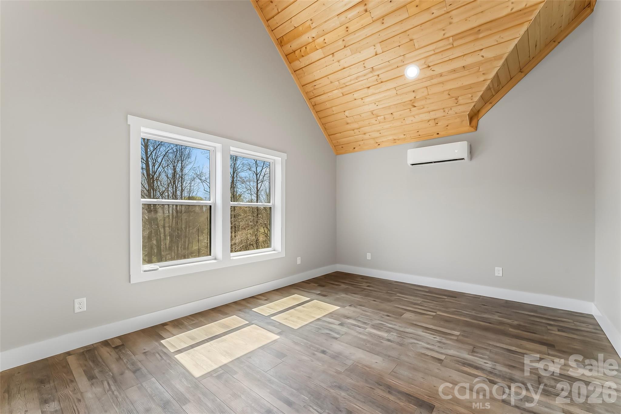 189 Clinchfield Gap Road — Marion