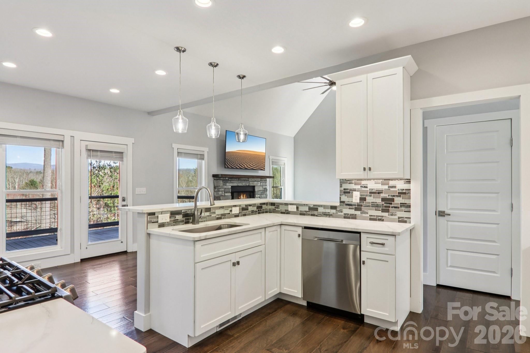 98 Hamilton Woods Lane — Etowah