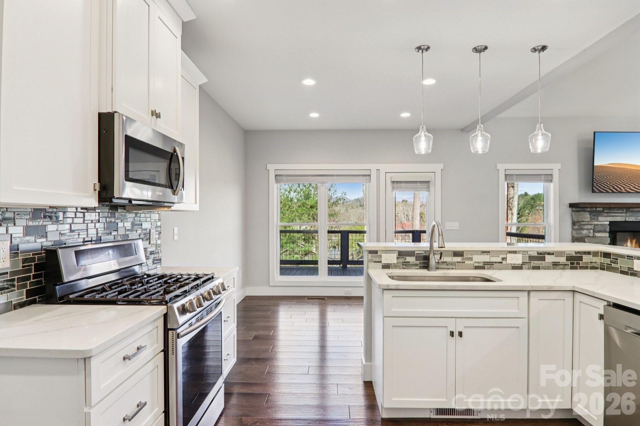 98 Hamilton Woods Lane — Etowah