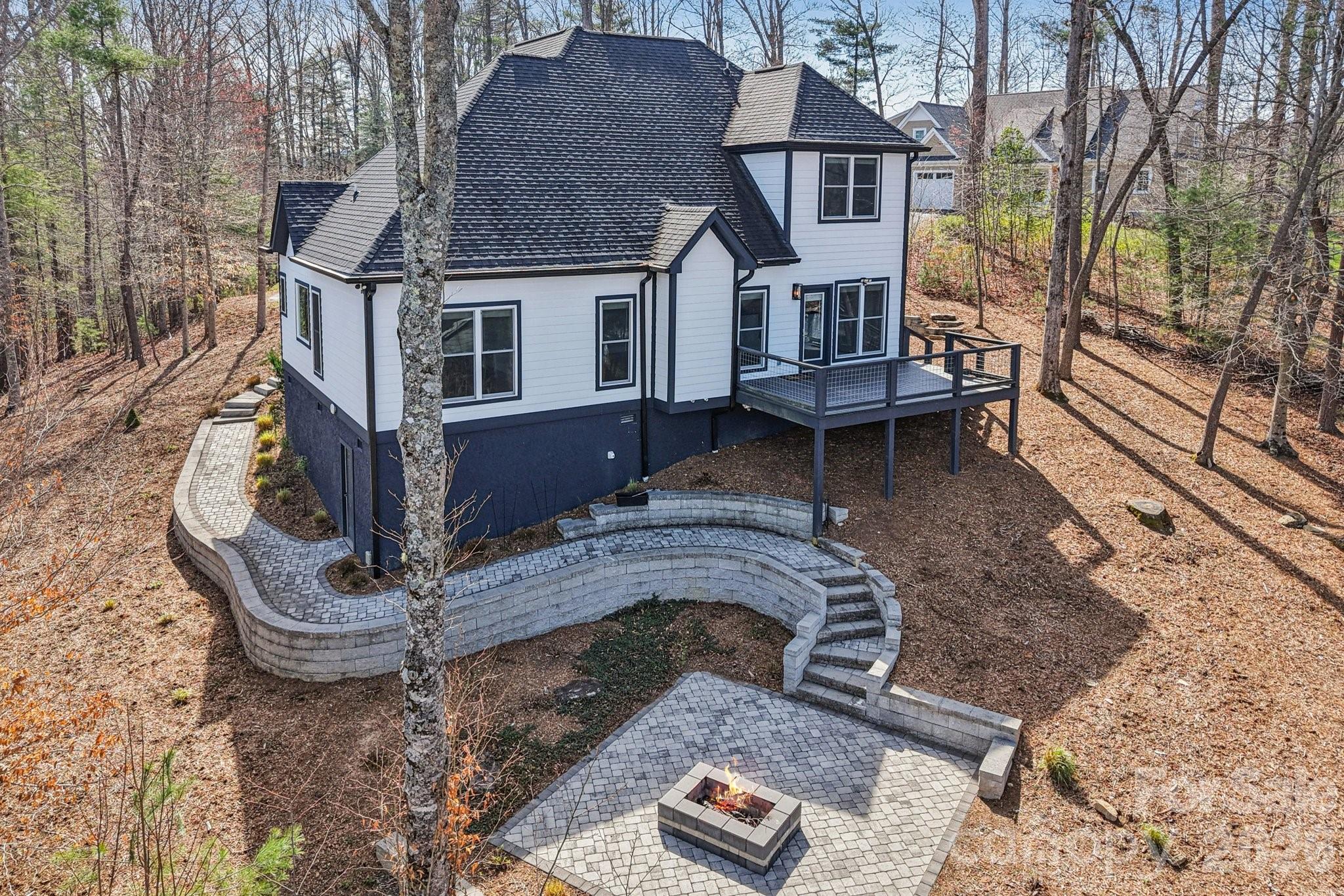 98 Hamilton Woods Lane — Etowah