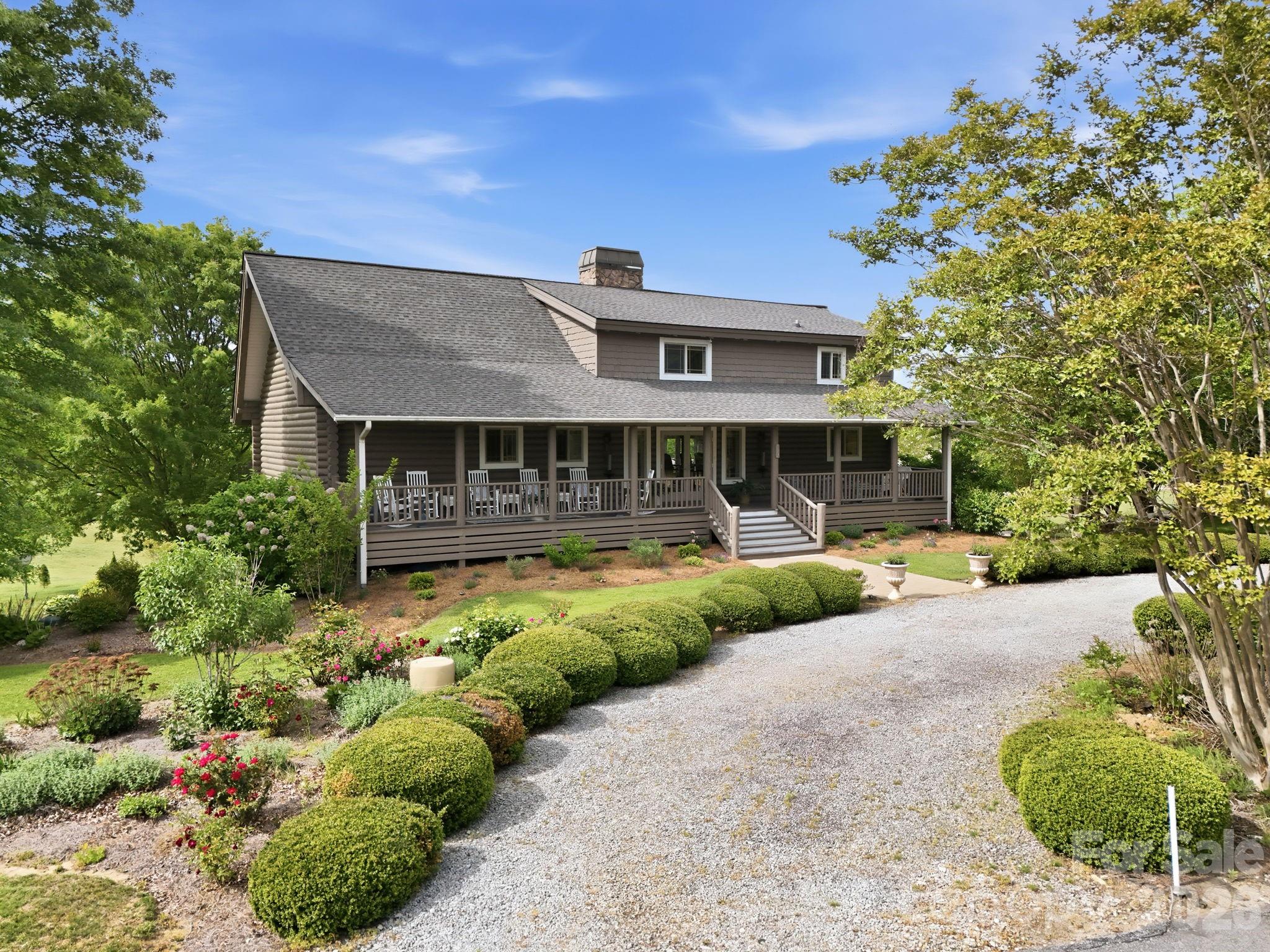 112 Sunny Morning Court — Hendersonville