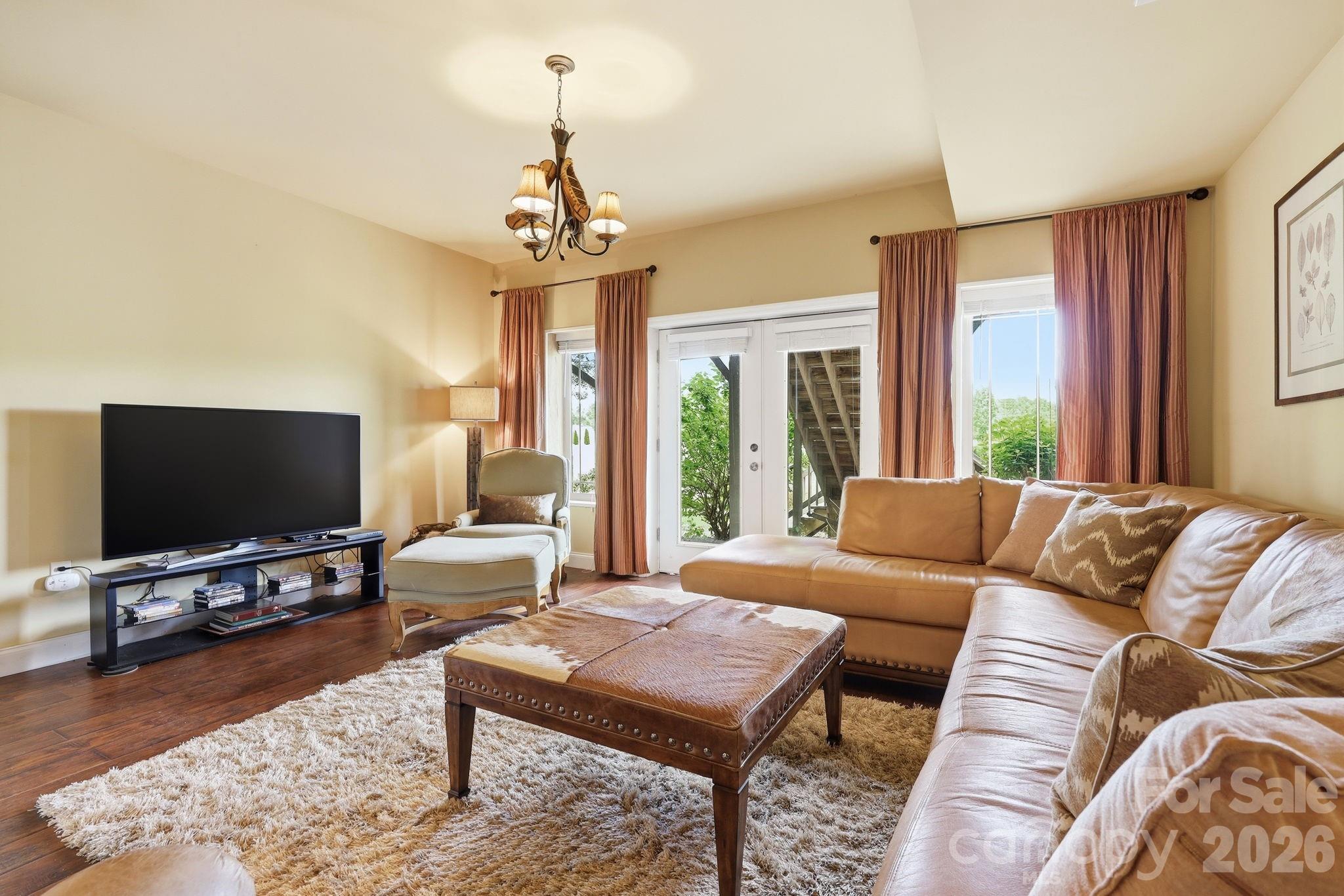 112 Sunny Morning Court — Hendersonville