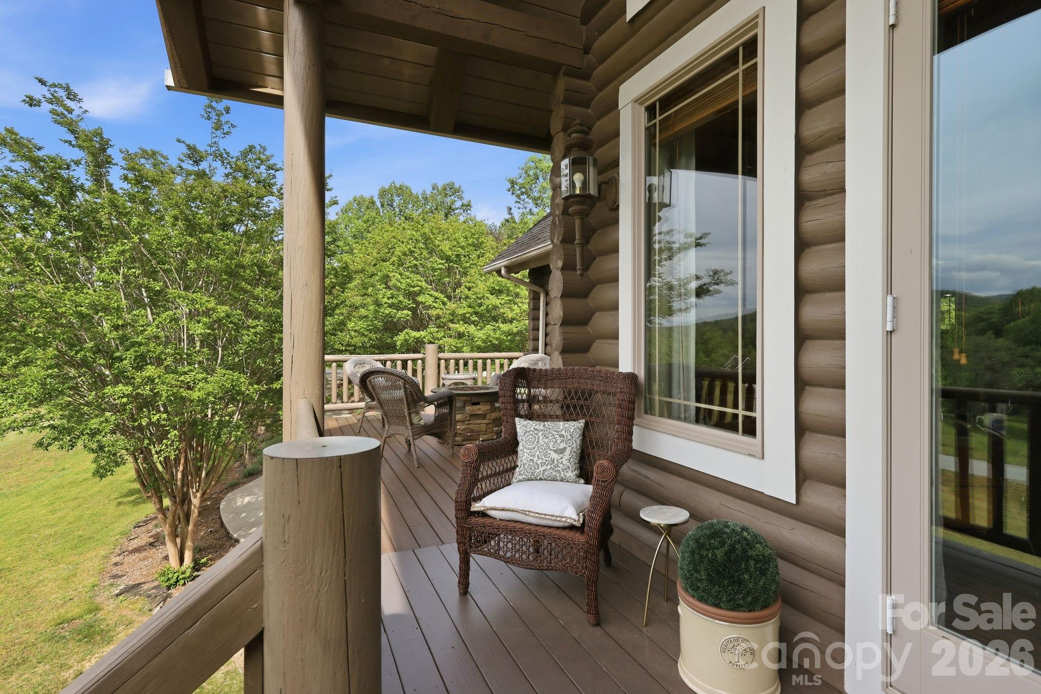 112 Sunny Morning Court — Hendersonville
