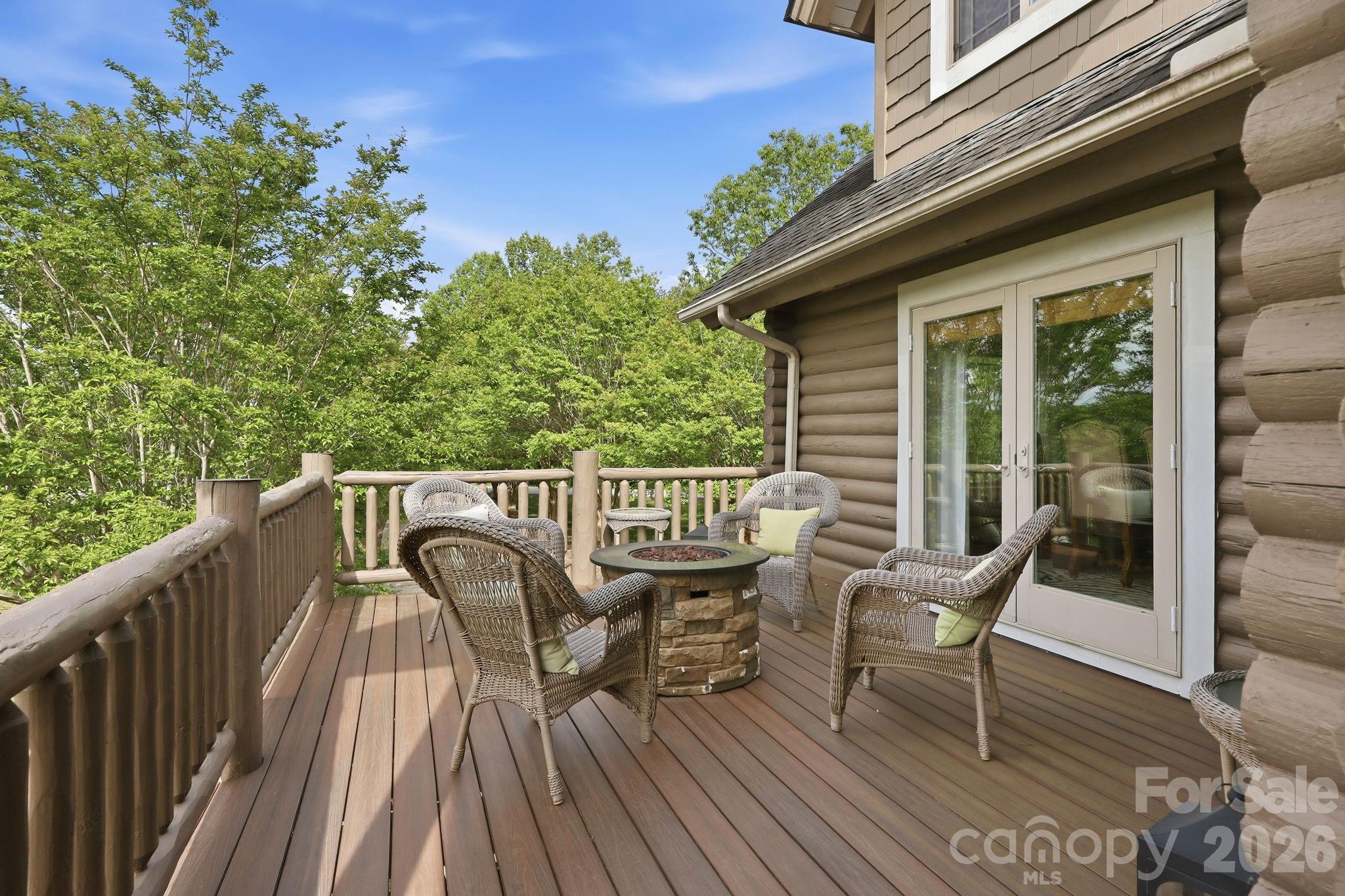 112 Sunny Morning Court — Hendersonville