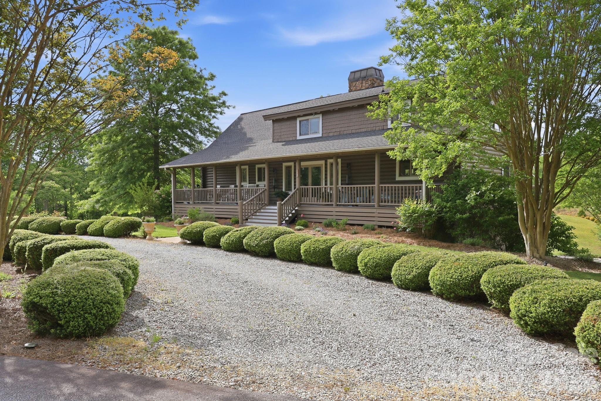 112 Sunny Morning Court — Hendersonville