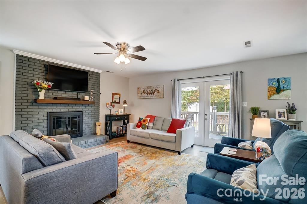 9542 Riviera Drive — Sherrills Ford