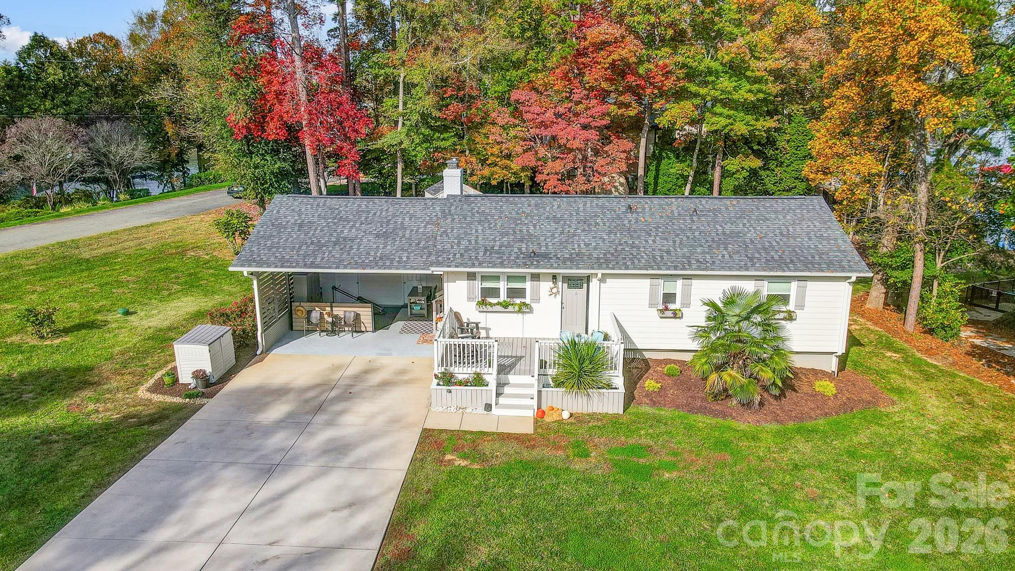 9542 Riviera Drive — Sherrills Ford