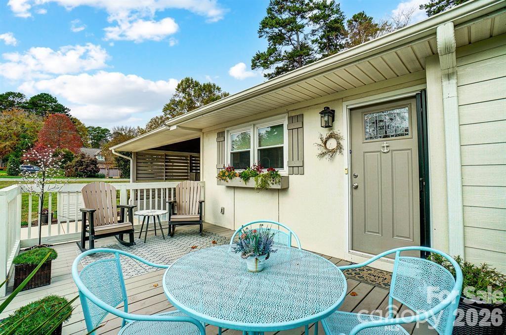 9542 Riviera Drive — Sherrills Ford