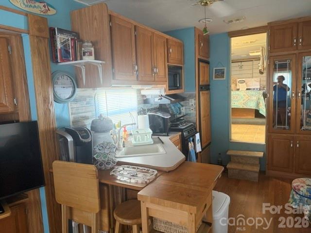145 Grand View Drive — New London