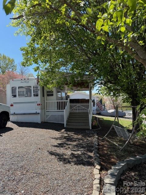 145 Grand View Drive — New London
