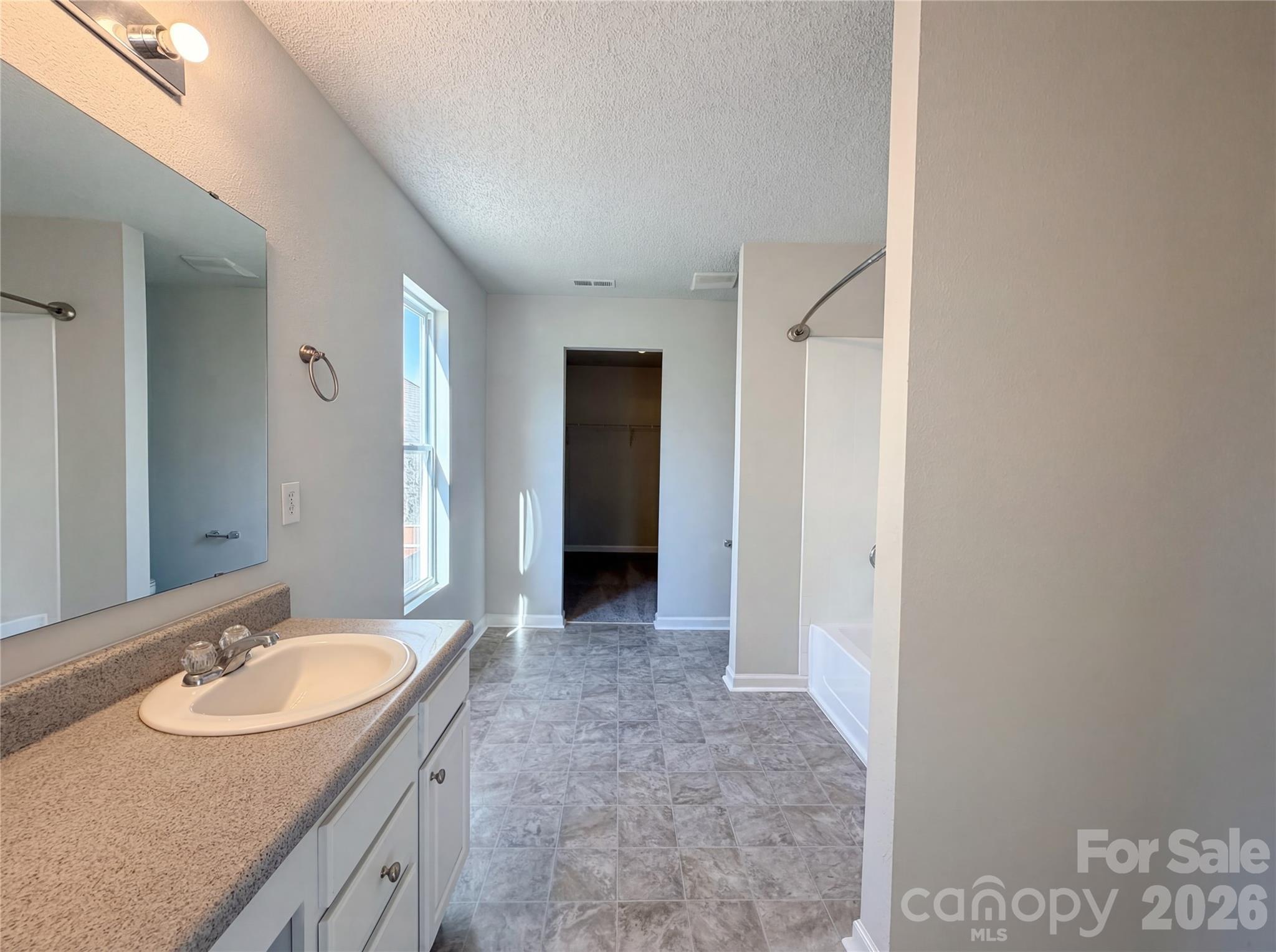 752 Ladino Lane — Clover