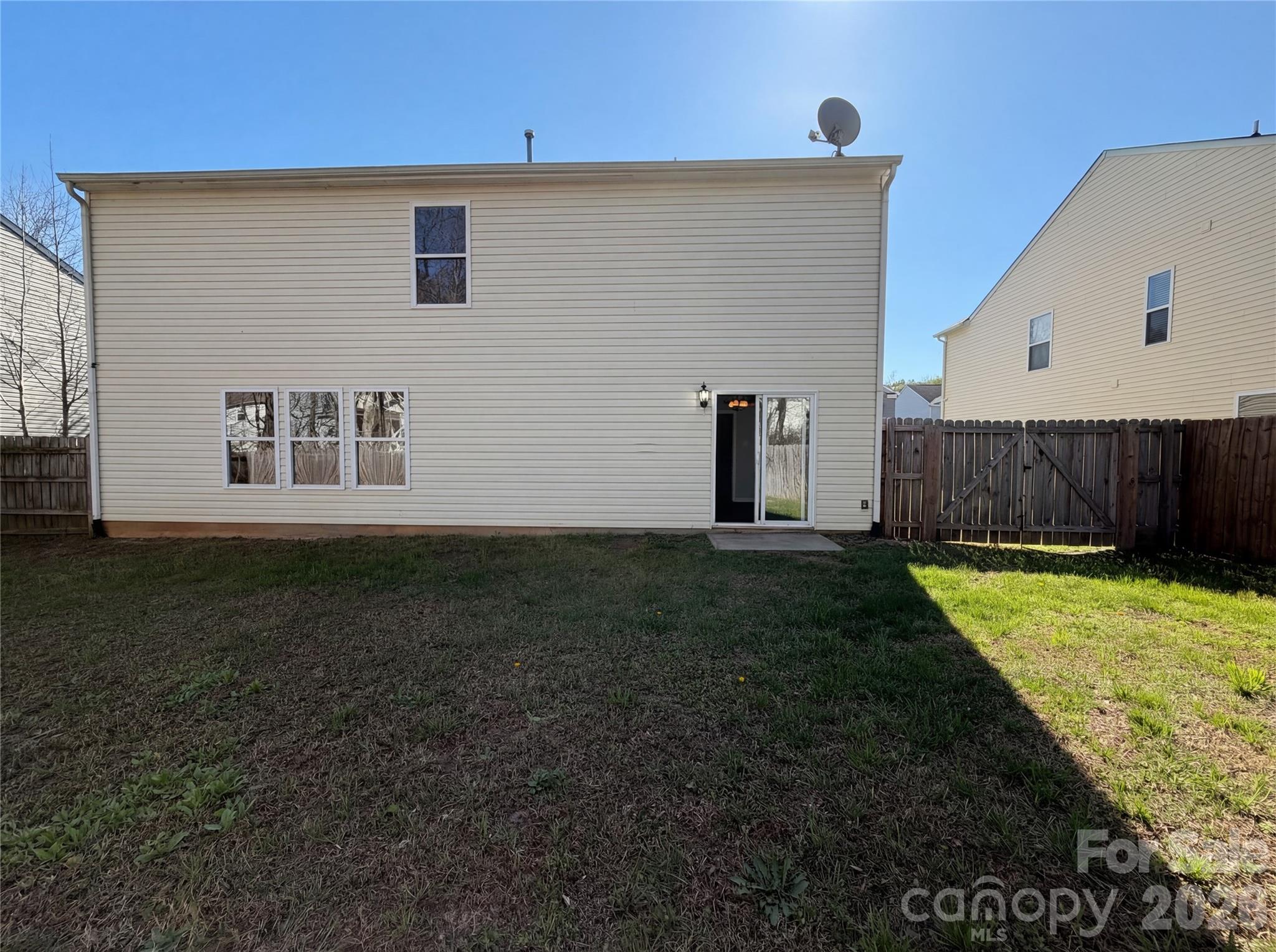 752 Ladino Lane — Clover