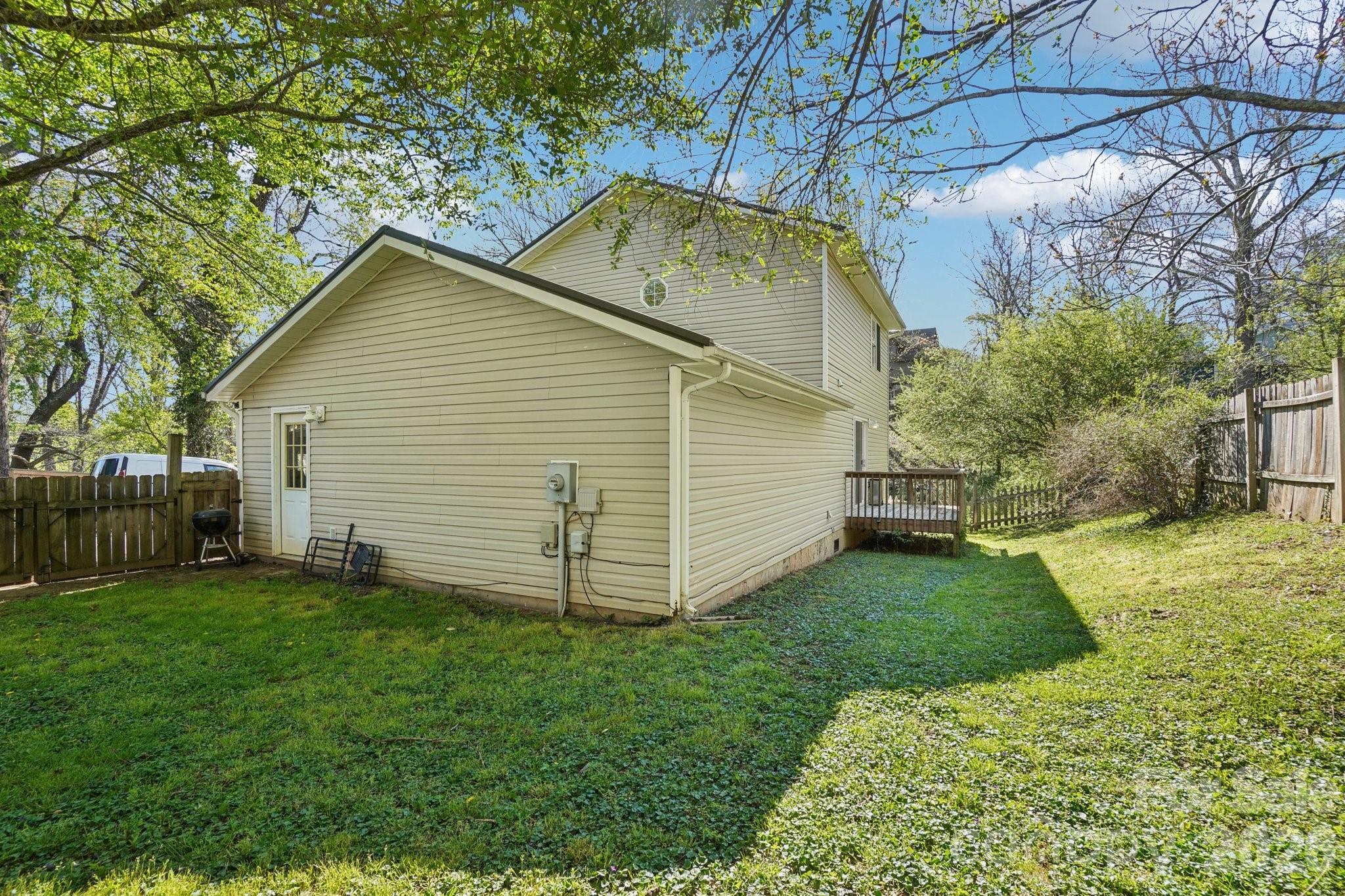 153 Hudson Street — Asheville