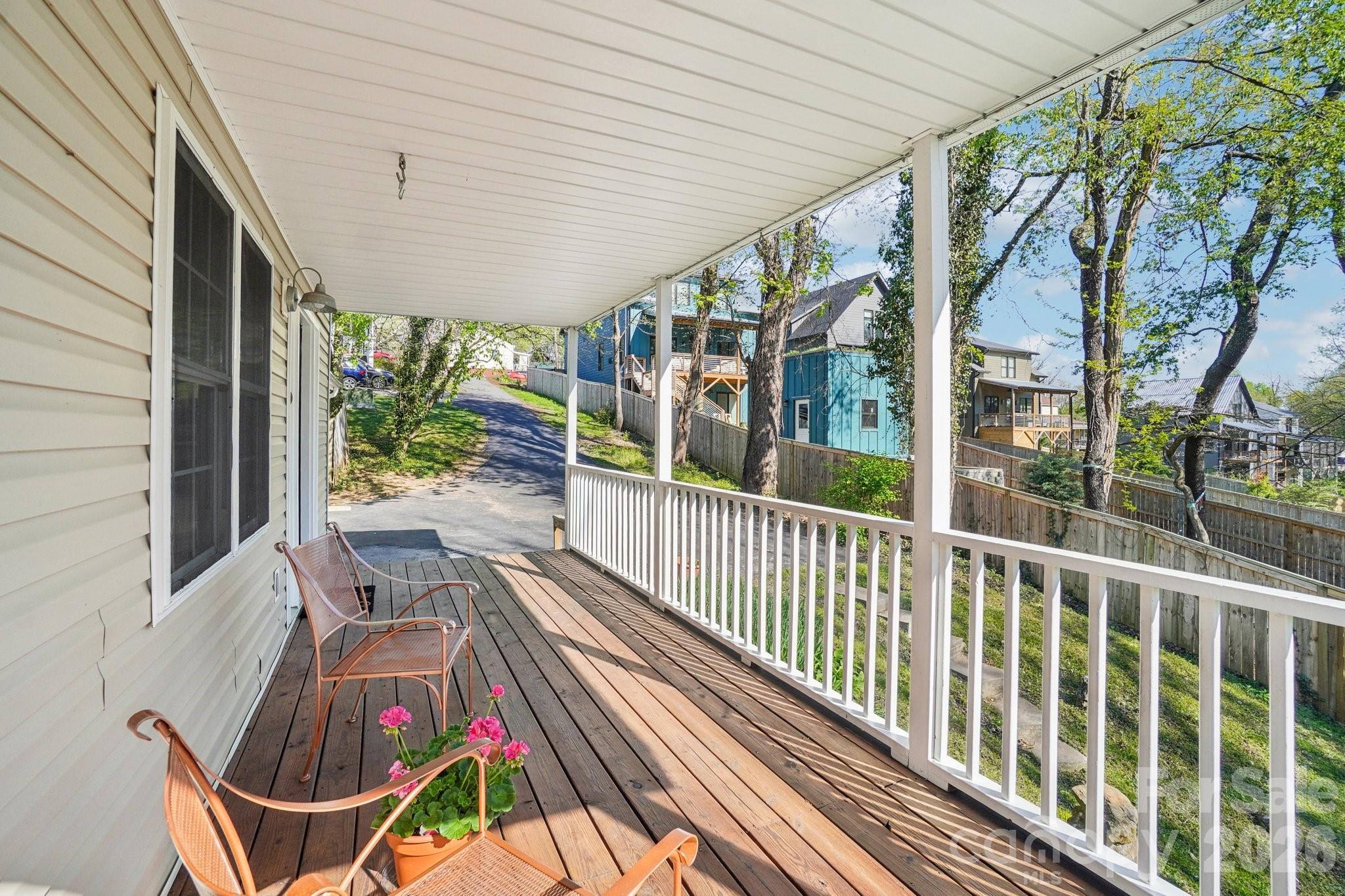 153 Hudson Street — Asheville